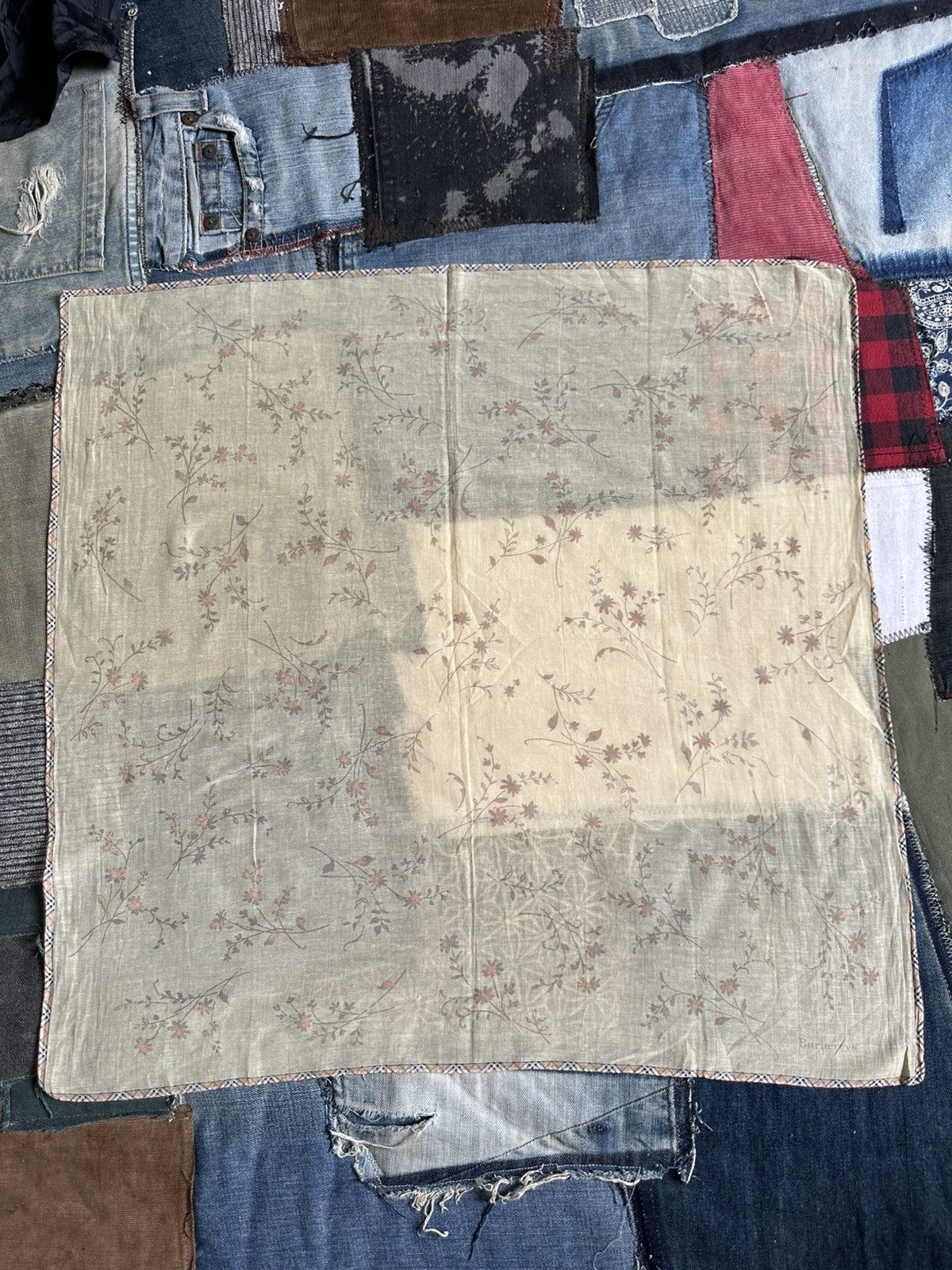 Burberry × Vintage Vintage Burberry Handkerchief/ Neckerchief/ Bandana Size ONE SIZE - 10 Thumbnail