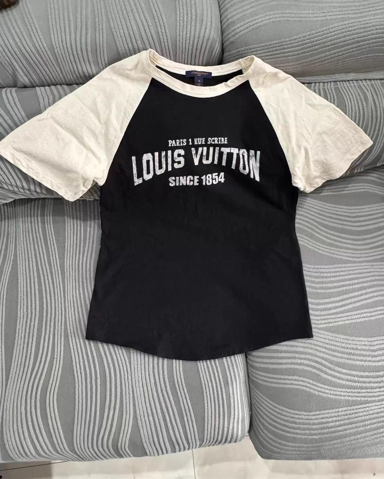 Louis Vuitton LV25 SS25 Preppy Baseball Tee M Worn Once Size M / US 6-8 / IT 42-44 - 1 Thumbnail