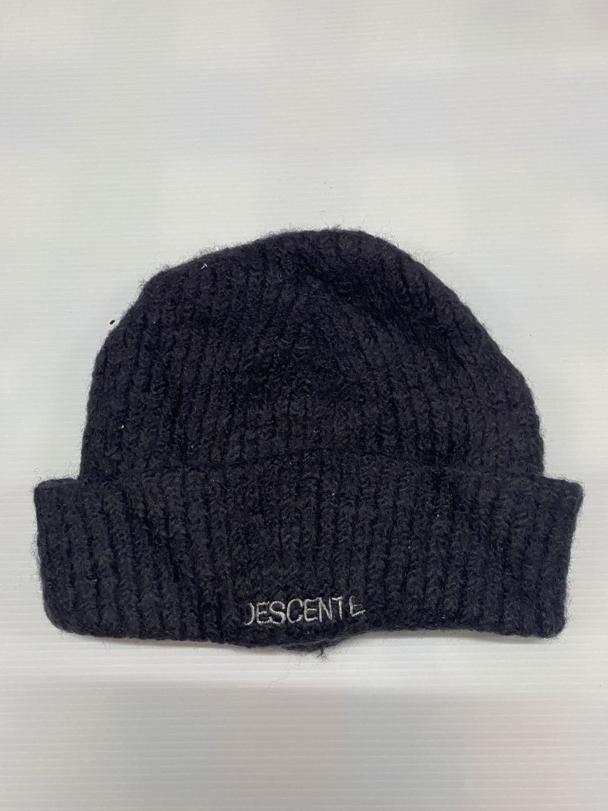 Descente Winter Session Descente Embroidery Beanie Hats Size ONE SIZE - 1 Thumbnail