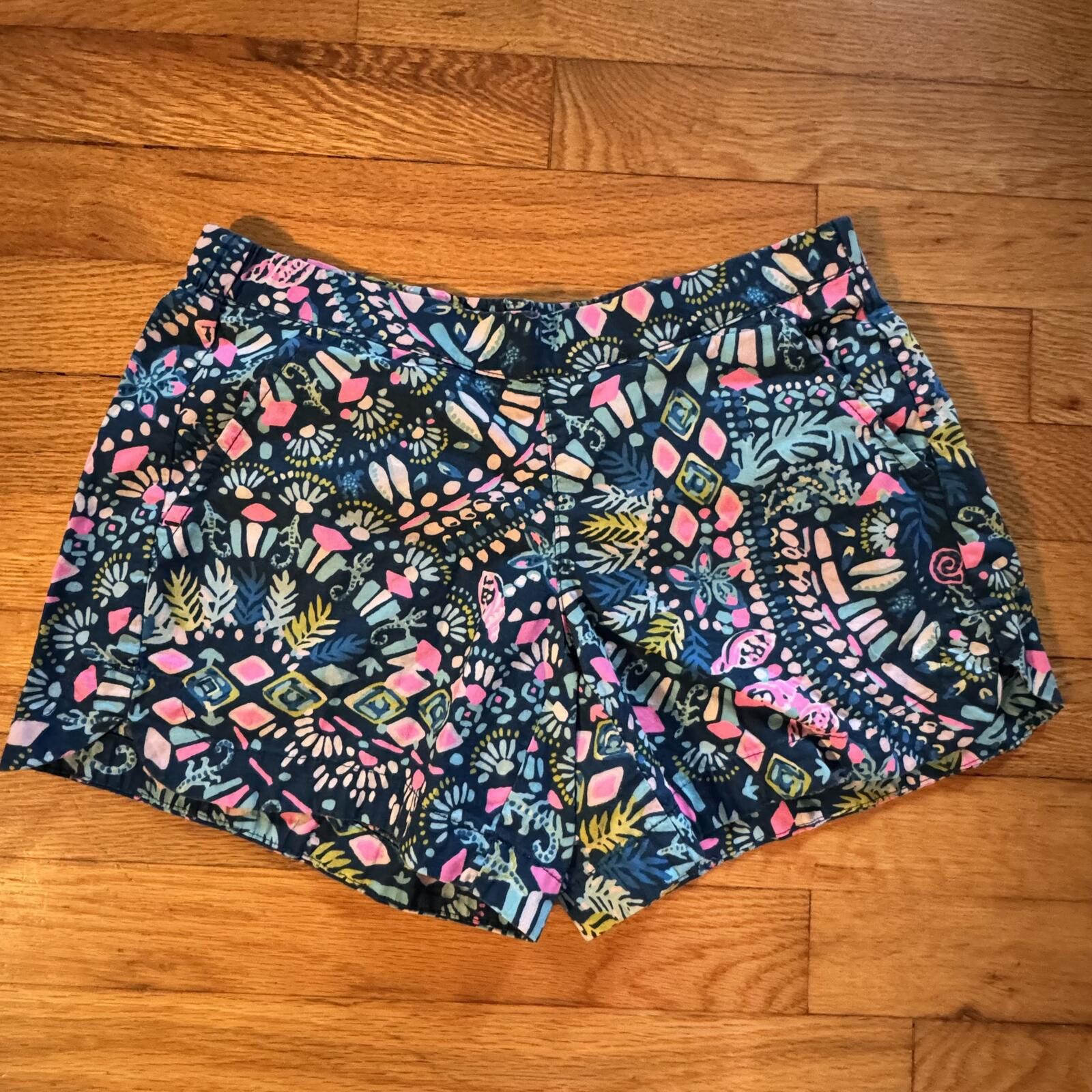 Other Lilly Pulitzer Ocean View XXS Shorts "Glow & Flow" Size 25" / US 0 / IT 36 - 2 Thumbnail