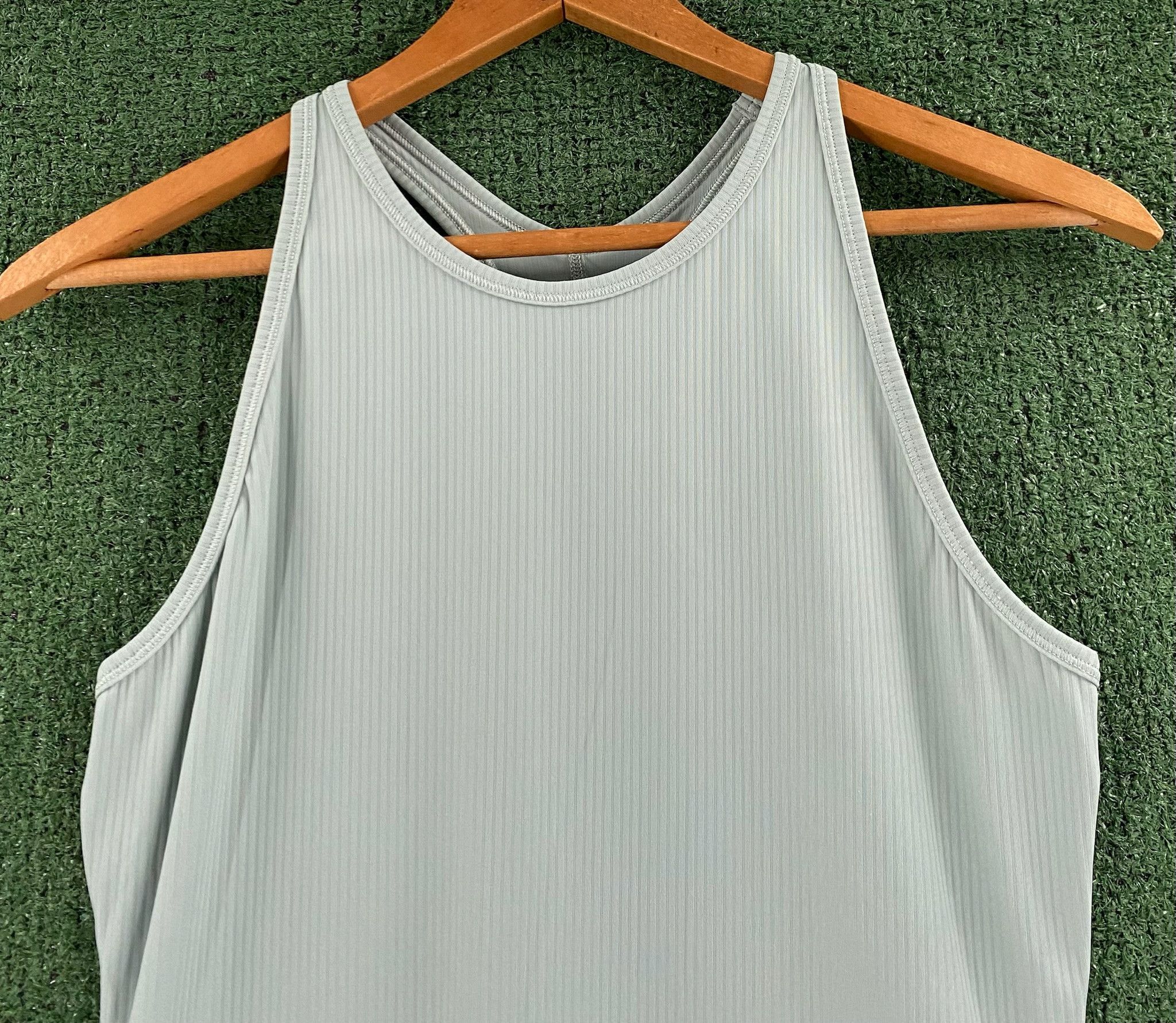 Lululemon Lululemon Base Pace Ribbed Razorback Tank Top Women’s Size 4 Size S / US 4 / IT 40 - 6 Thumbnail