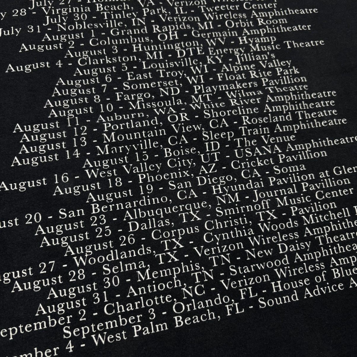 Band Tees As i lay dying - summer tour 2005 Size US M / EU 48-50 / 2 - 5 Thumbnail