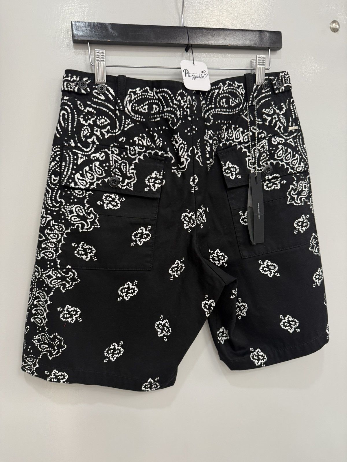 Amiri Amiri Bleached Bandana Shorts Size US 30 / EU 46 - 5 Thumbnail