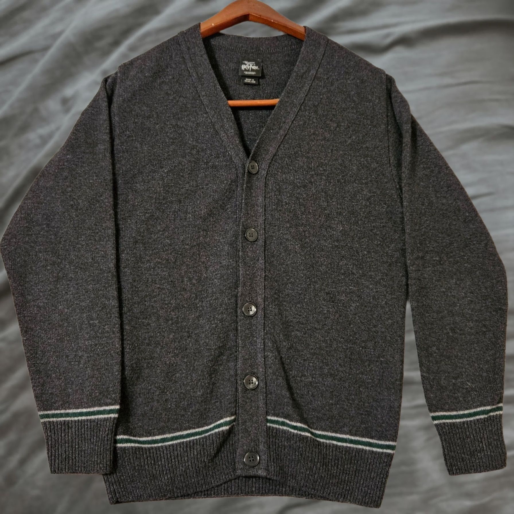 Vintage Wizarding World Harry Potter Slytherin Wool Blend Cardigan Sweater Gray Size S Mens Size US S / EU 44-46 / 1 - 1 Thumbnail