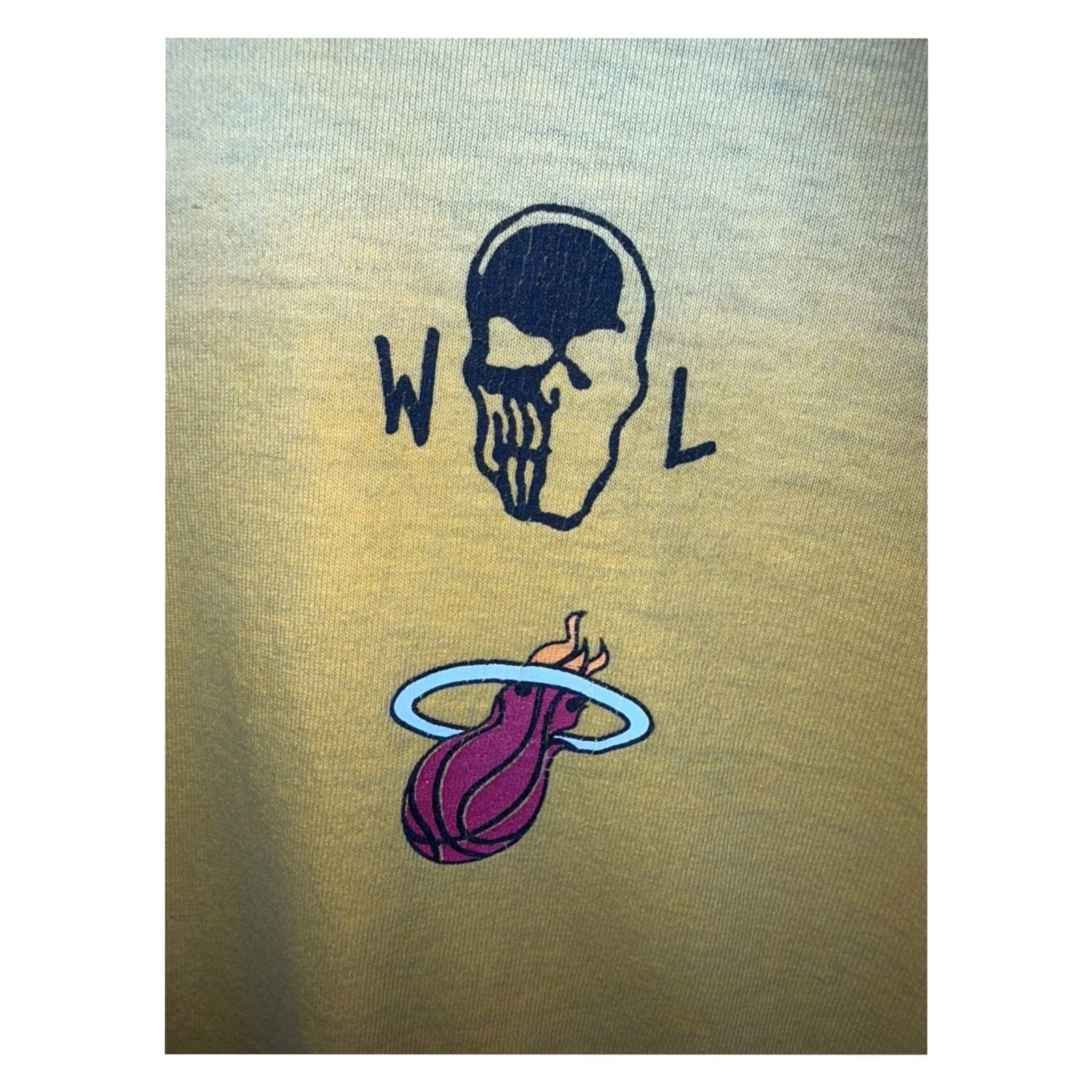 Warren Lotas Warren Lotas Miami Heat Flames Longsleeve Shirt L Regular Men Yellow Large RARE Size US L / EU 52-54 / 3 - 5 Thumbnail