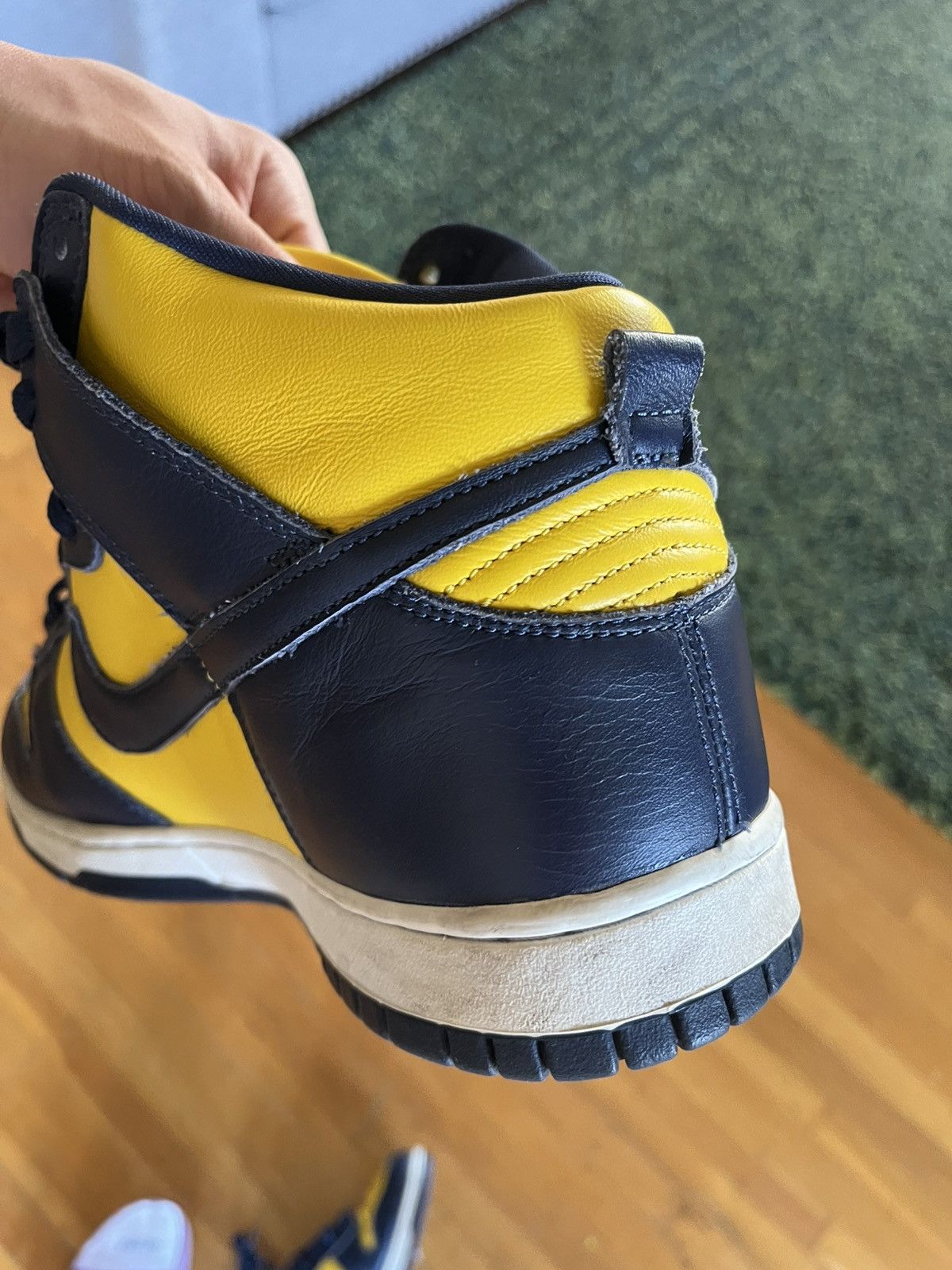 Nike Michigan Dunk High 2020 Size US 10.5 / EU 43-44 - 10 Thumbnail