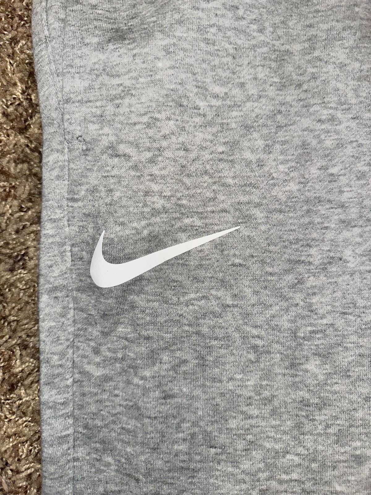 Nike Team 13 Nike Club Fleece WNBA Grey Joggers Size US 34 / EU 50 - 2 Thumbnail
