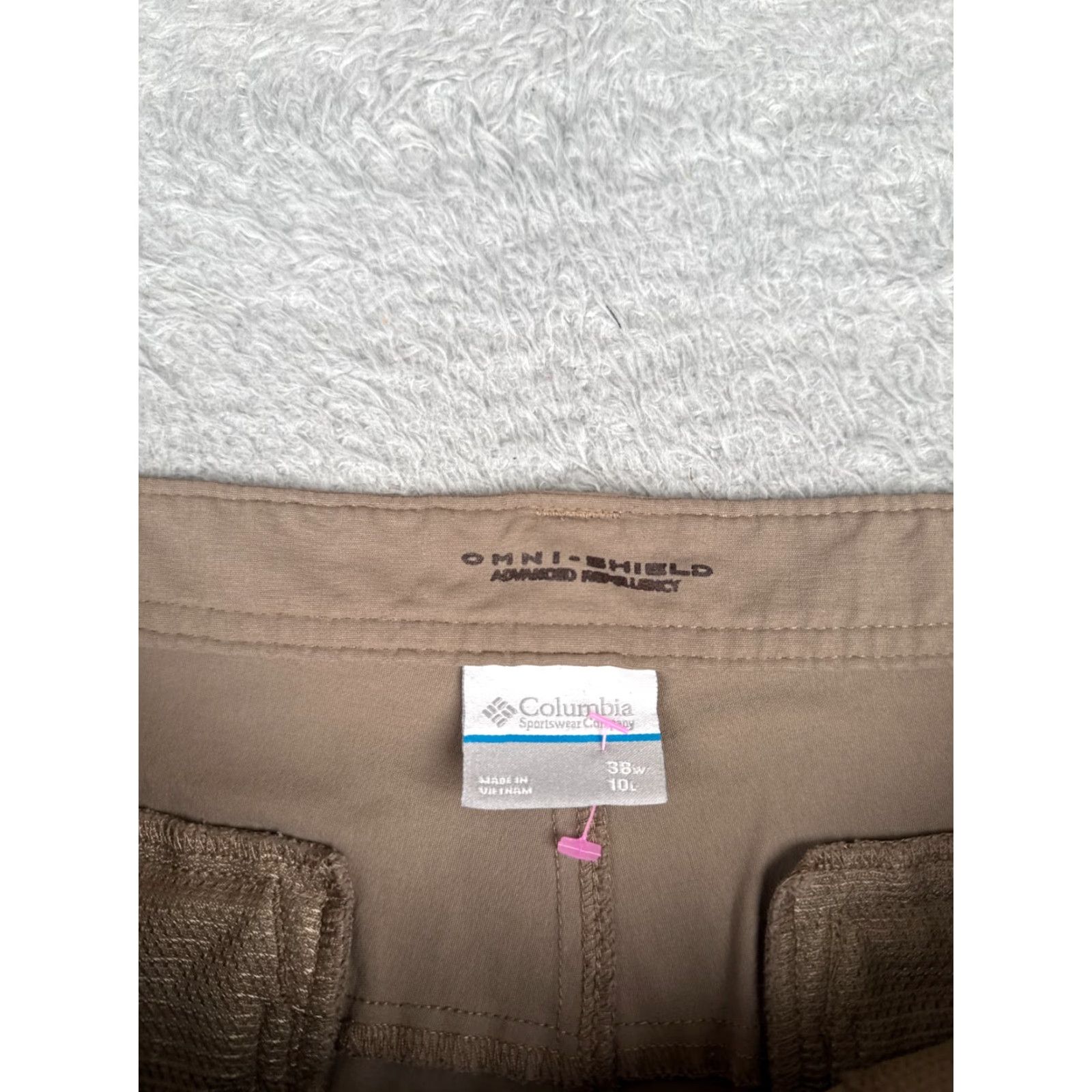 Vintage Columbia Shorts Men 38 Brown Cargo Omni-Shield Nylon Blend Hike Camp Fish 38x10 Size US 38 / EU 54 - 7 Thumbnail