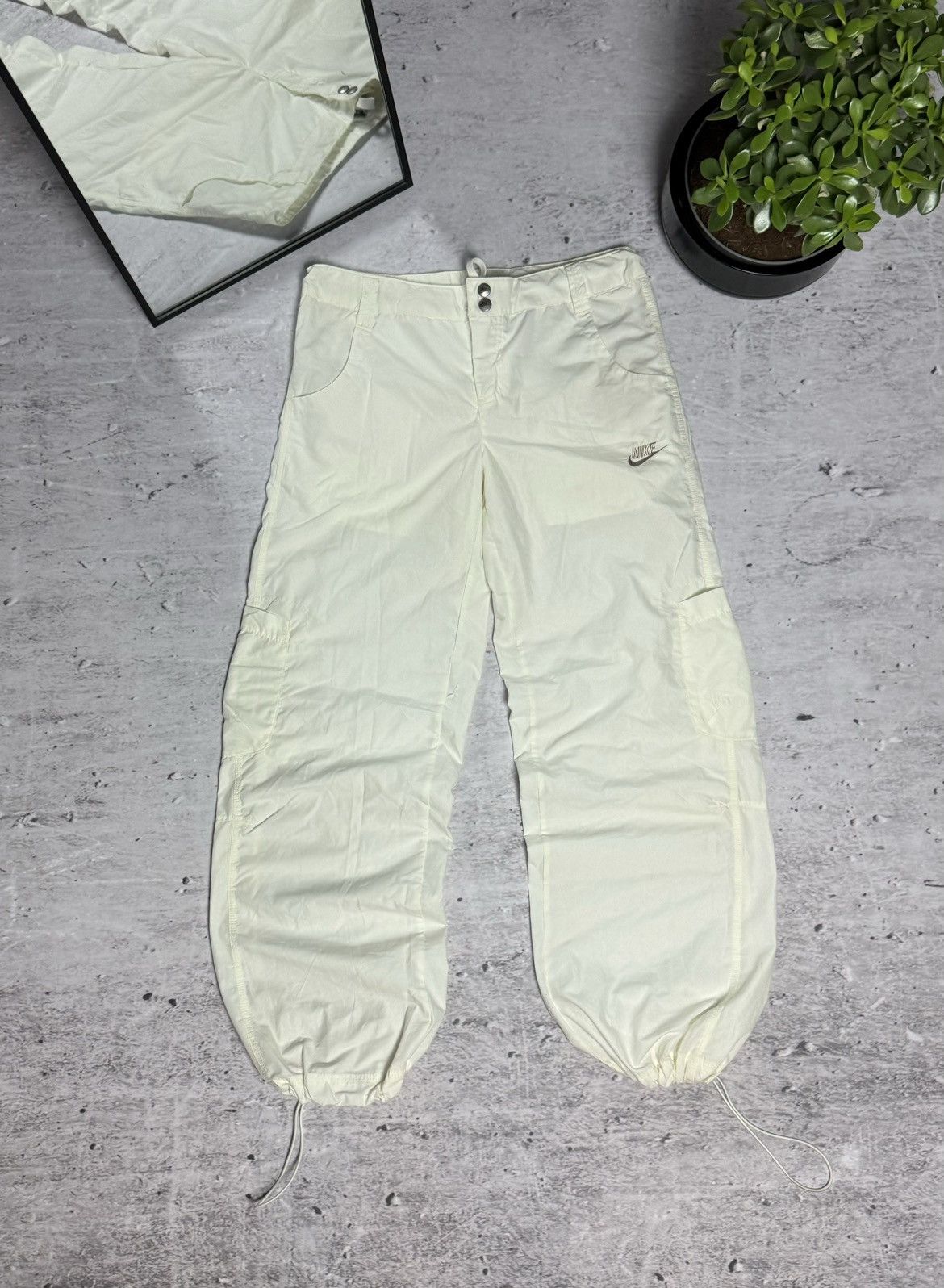 00s Nike Vintage Baggy Cargo Joggers Pants Y2K