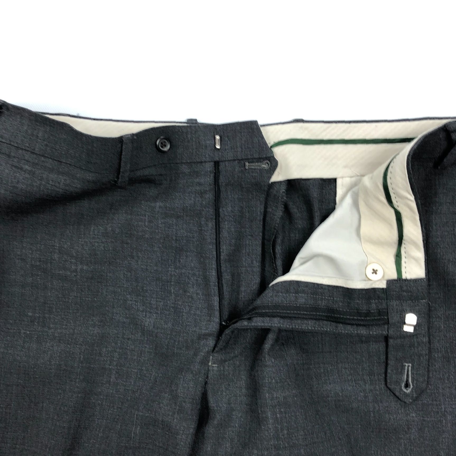 Ralph Lauren VINTAGE? No. Ralph Lauren Dress Pants Mens 40x30 Gray 100% Wool Total Comfort Dress Pants Regular Mens Gray Wool 40 30 City Preppy Ready? Size US 40 / EU 56 - 2 Thumbnail