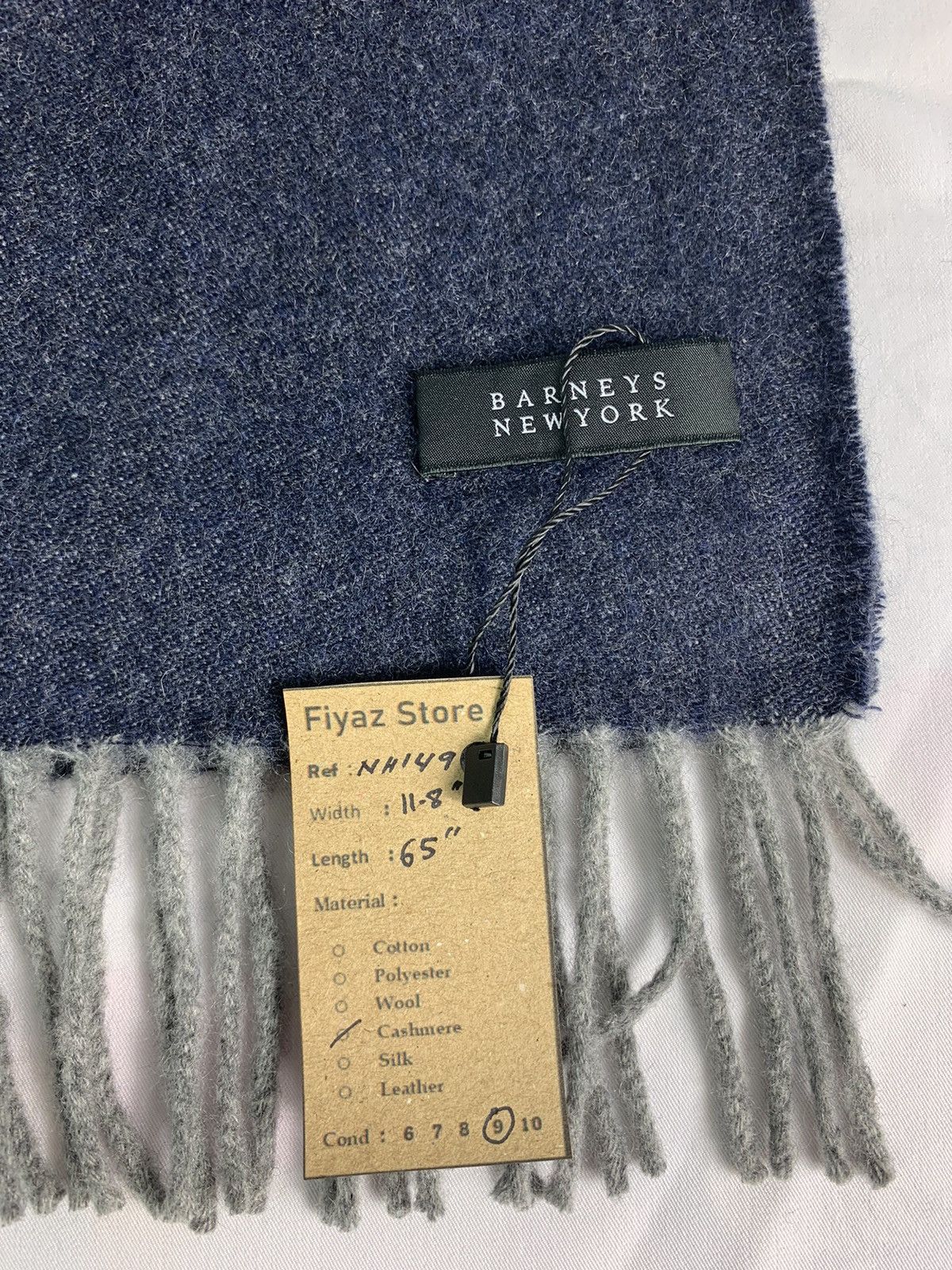 Barneys New York Barneys New York Scarf / Muffler / Neckwear Size ONE SIZE - 7 Thumbnail
