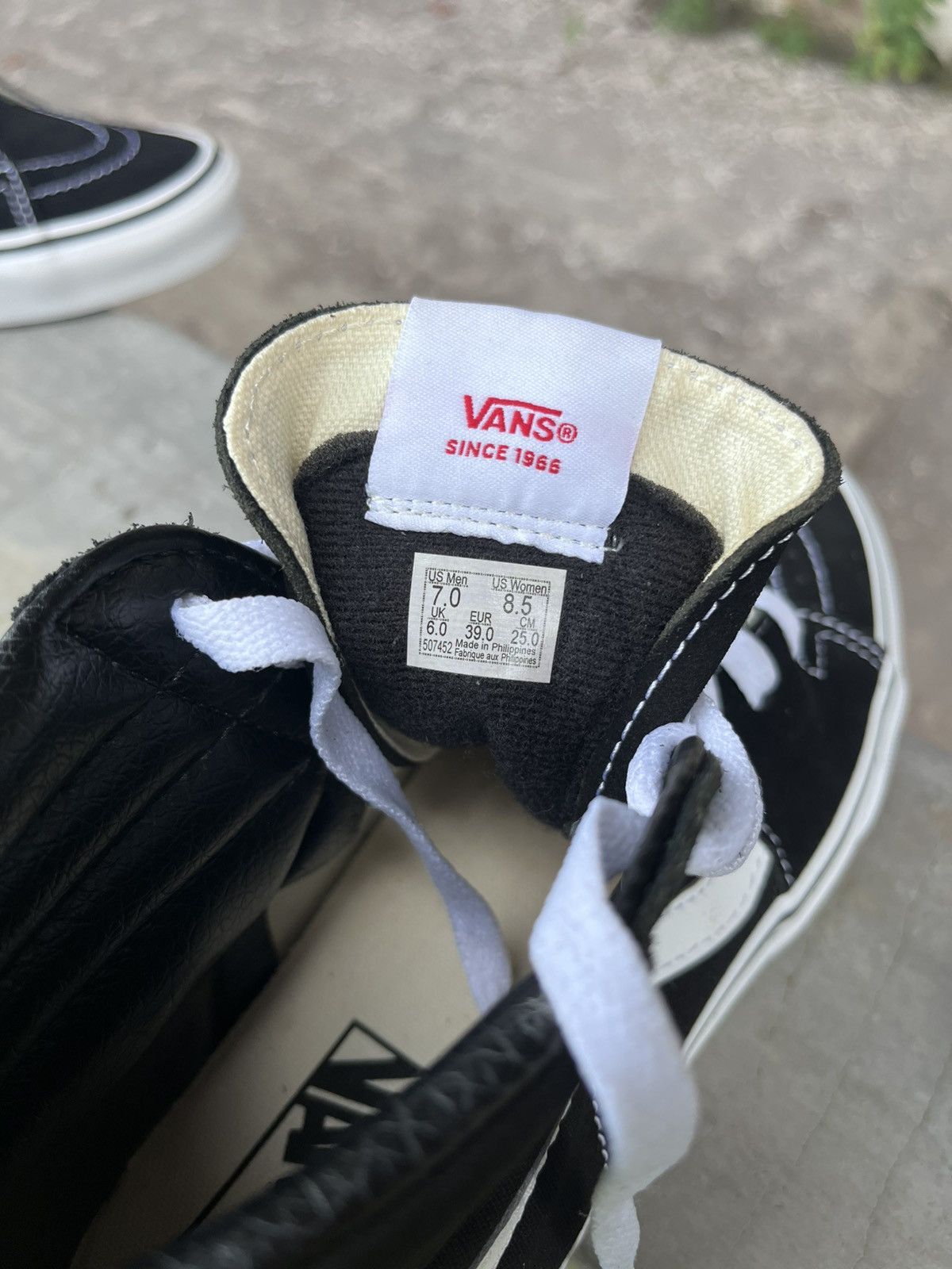 Vans Vans Sk8 HI Bw Classic Size US 7.5 / EU 40-41 - 6 Thumbnail