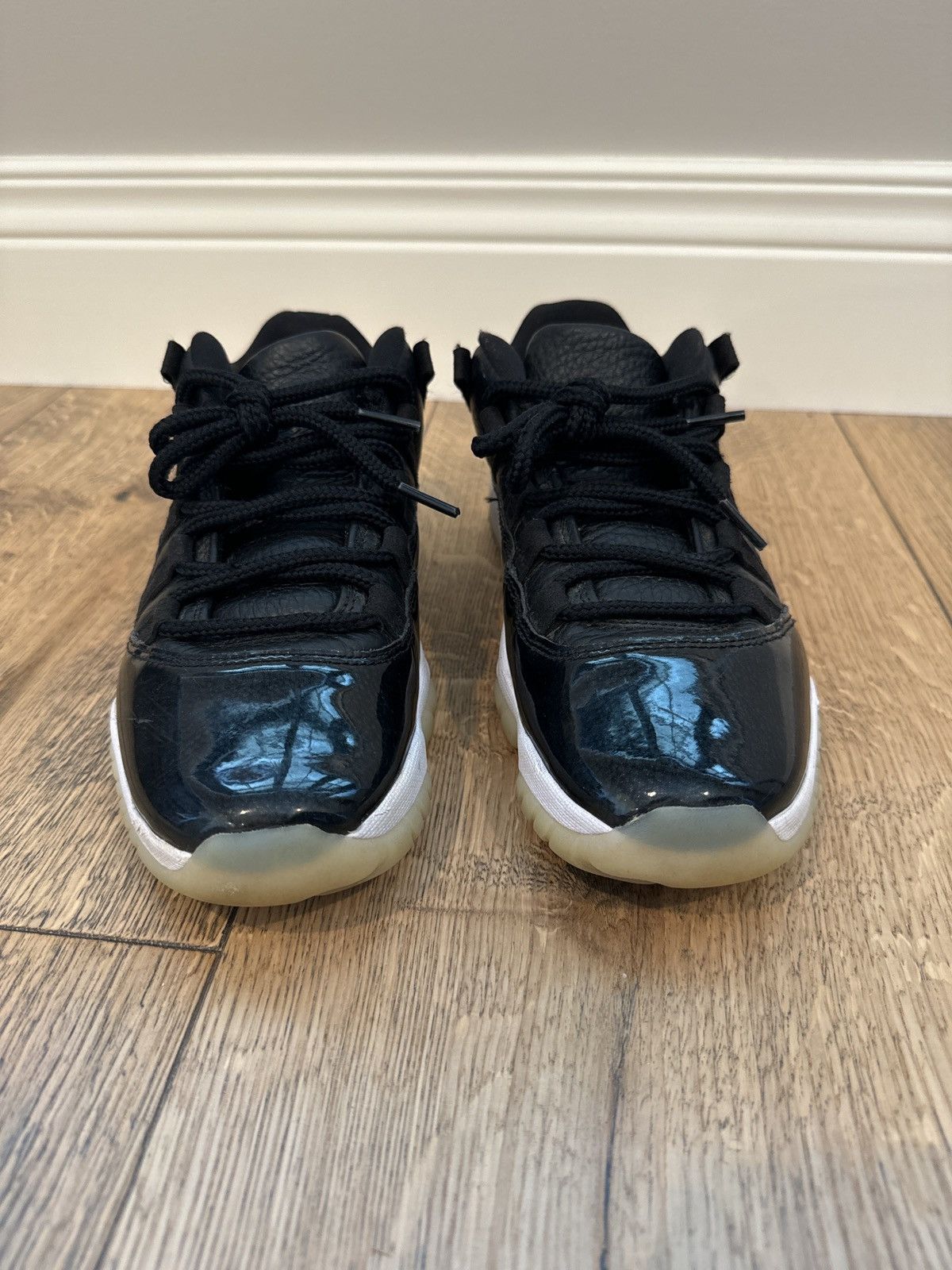 Jordan Brand × Nike Jordan 11 low 72-10 Size US 6 / EU 39 - 3 Thumbnail