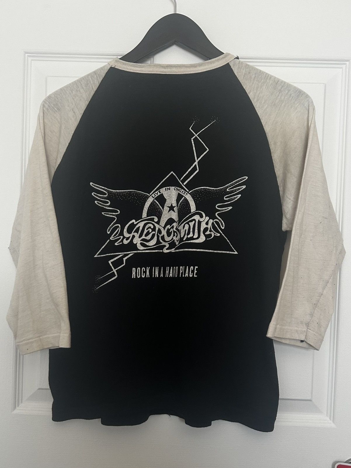 Vintage Vintage 1980’s Aerosmith Raglan Size US M / EU 48-50 / 2 - 4 Thumbnail