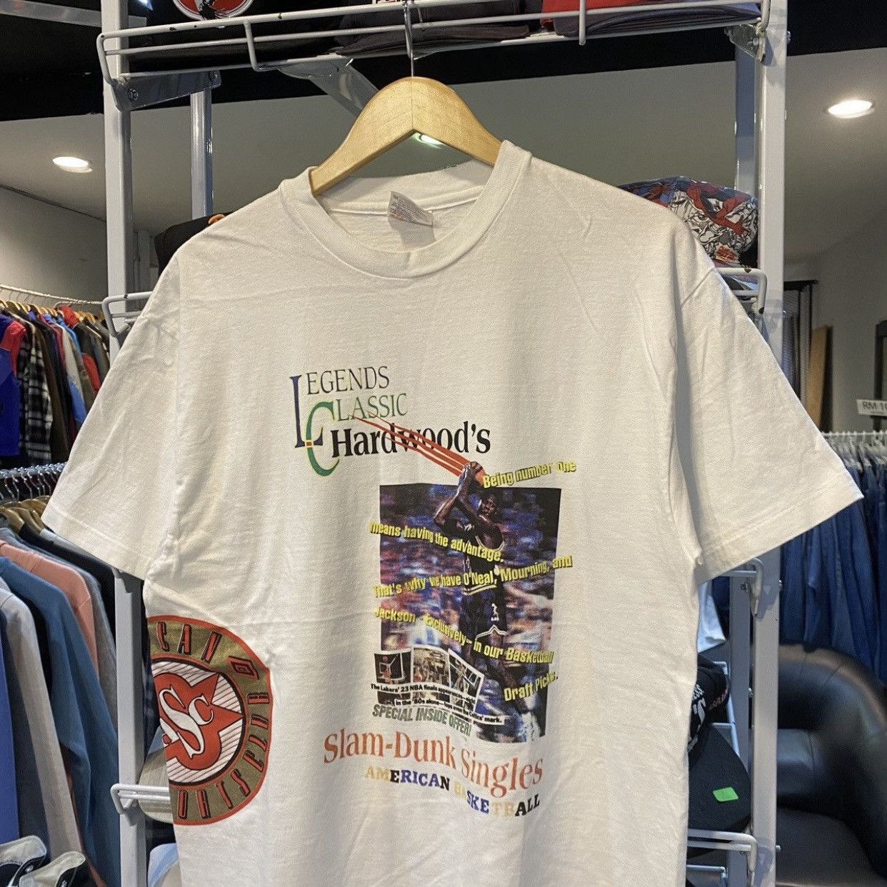 NBA Vintage 90s Hardwood's "Slam-Dunk Singles" Graphic T-Shirt Size US L / EU 52-54 / 3 - 3 Thumbnail