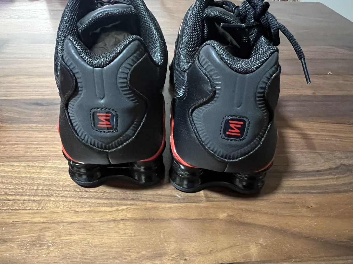 Nike Nike Shox TL Black/University Red Men’s Size 11 Sneakers Size US 11 / EU 44 - 6 Thumbnail