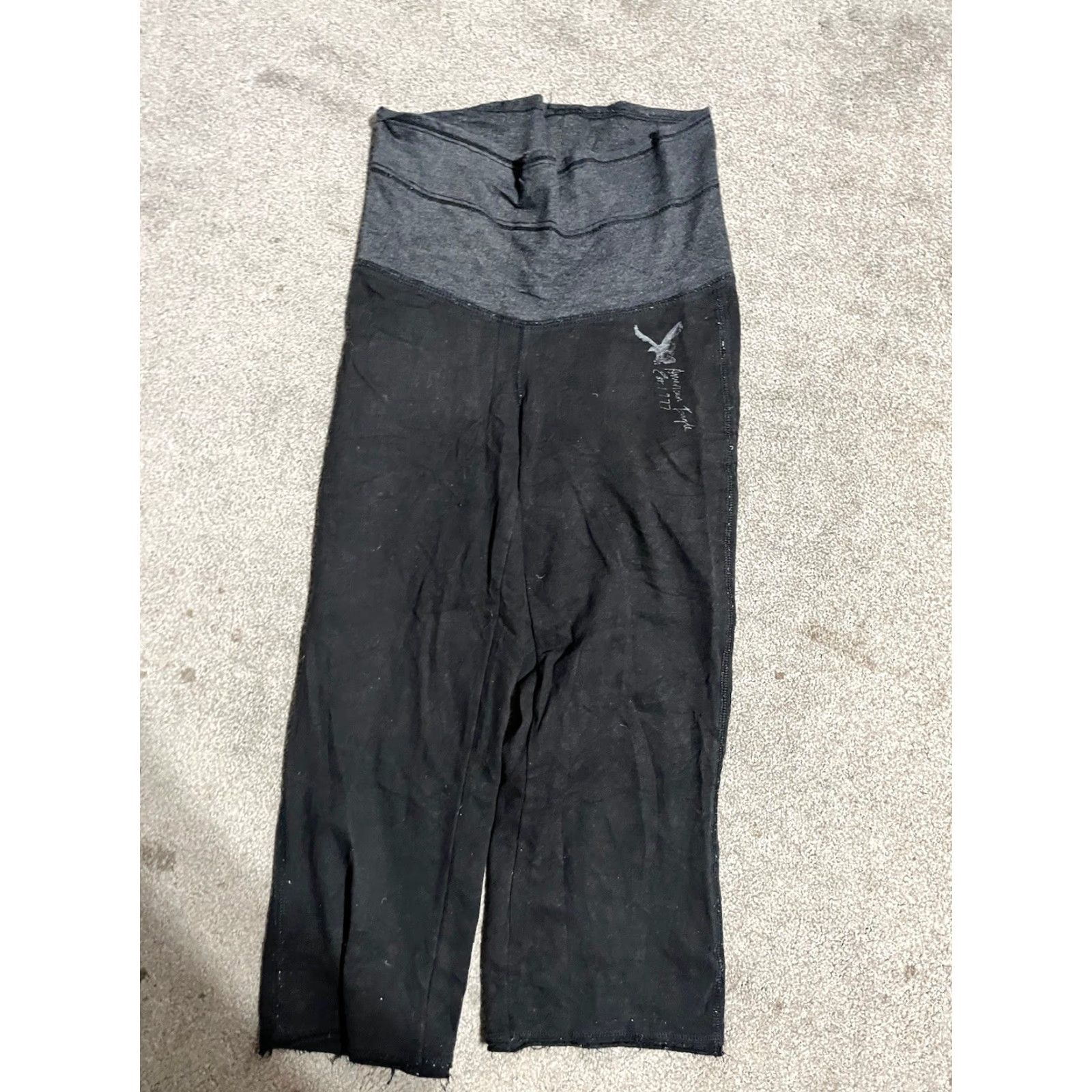 American Eagle Outfitters American Eagle Capri Leggings Women's 2XS Black Low Rise Pull On Stretch Desk? Size 24" / US 00 / IT 34 - 2 Thumbnail