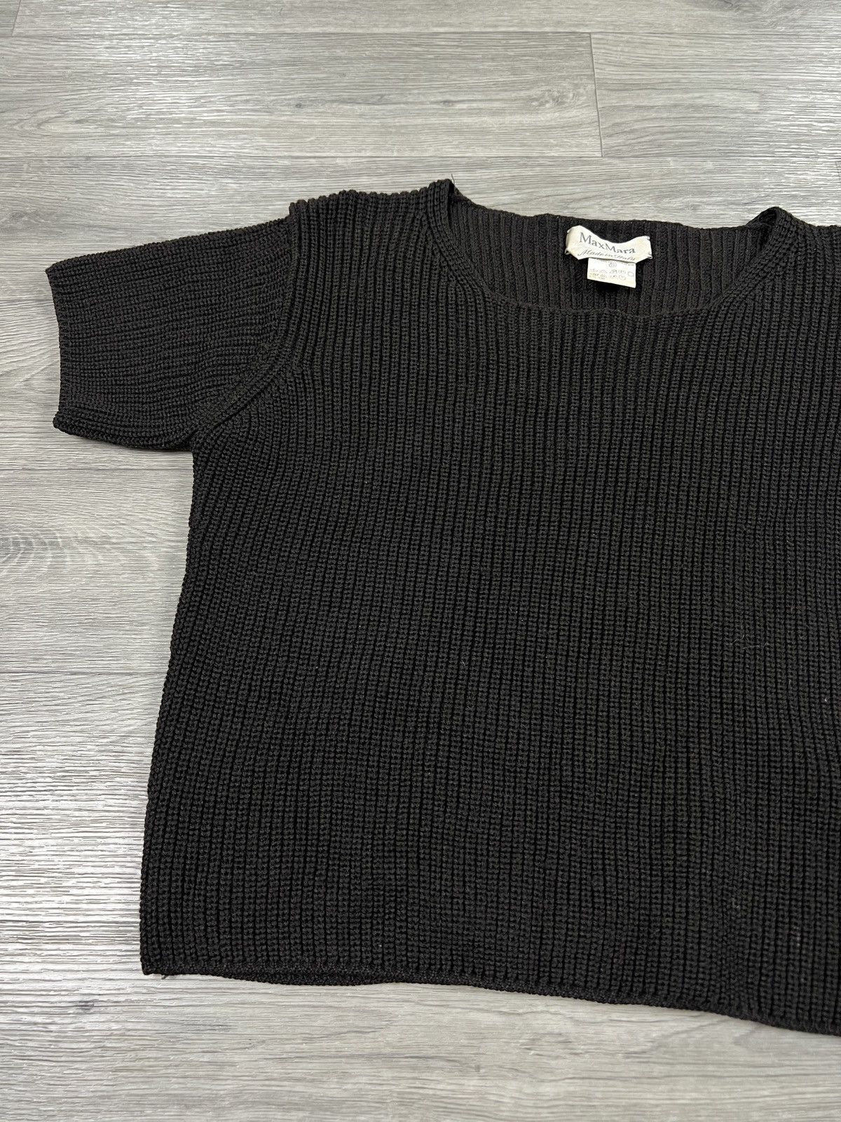 Max Mara Max Mara black wool knit top cropped sweater Italy size s Size S / US 4 / IT 40 - 2 Thumbnail