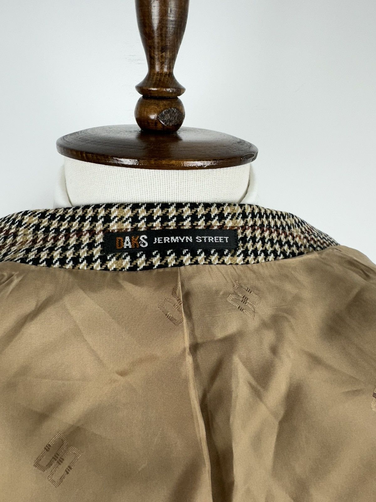 DAKS × Vintage Men’s Vintage Daks Wool Blazer size 40S Size 40S - 6 Thumbnail