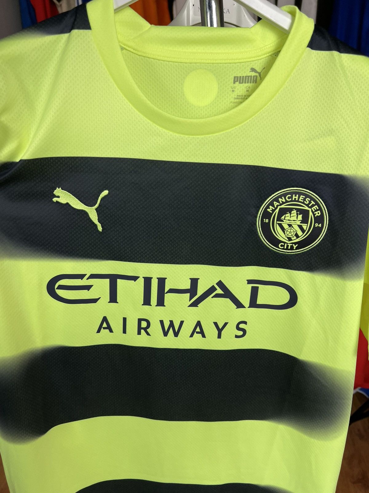 Puma Soccer Jersey Puma Manchester City 2022/23 Bernardo Silva Size US M / EU 48-50 / 2 - 4 Thumbnail