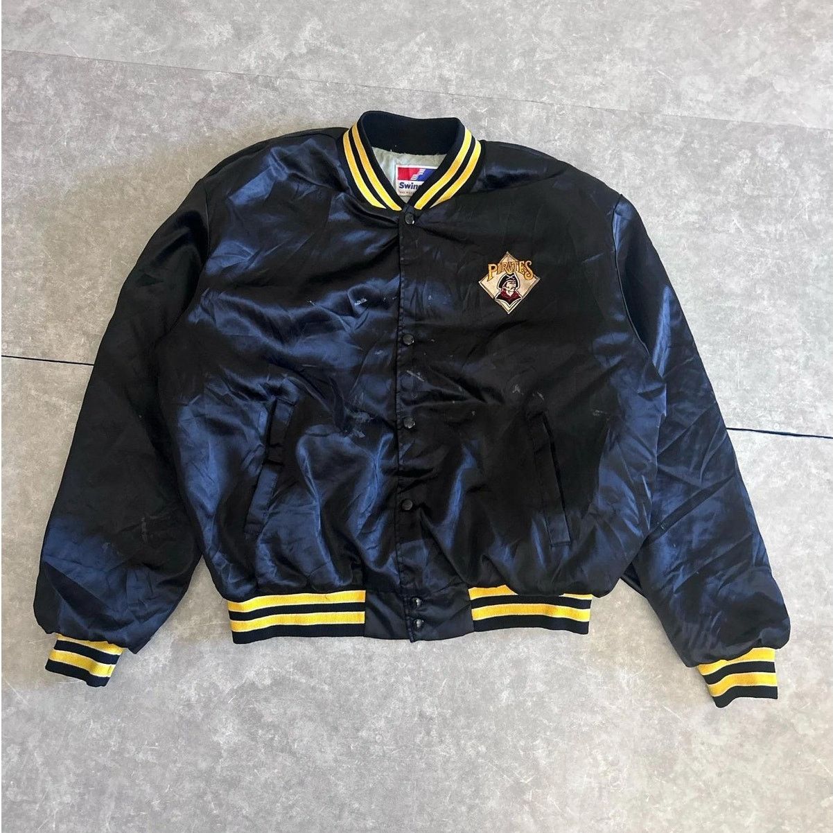 Vintage Vintage Pittsburgh Pirates Distressed Satin Black Jacket XL Size US XL / EU 56 / 4 - 1 Thumbnail