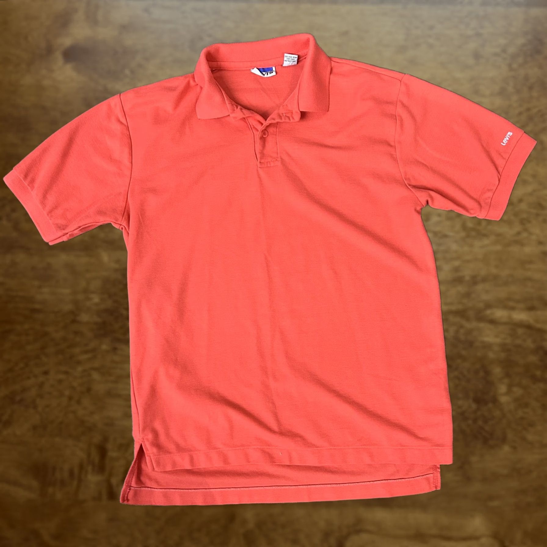 Levi's VINTAGE Levi's Polo Shirt Mens Large Red Pique Knit Short Sleeve Made Taiwan 90s Embroidered Logo Shirt Mens L Red 1990s Size US L / EU 52-54 / 3 - 1 Thumbnail