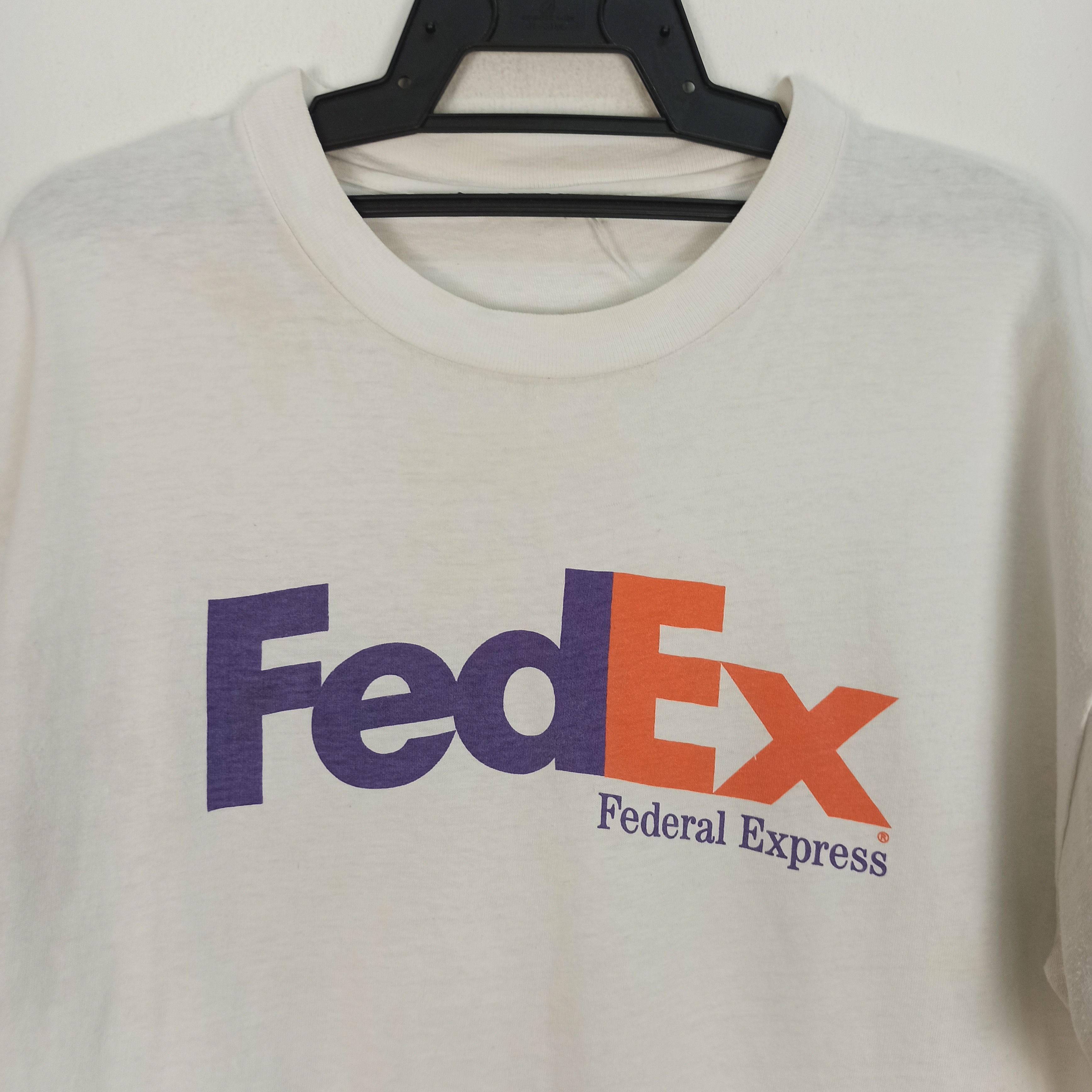 Express Vintage FedEx Federal Express Tshirt Size US XL / EU 56 / 4 - 2 Thumbnail