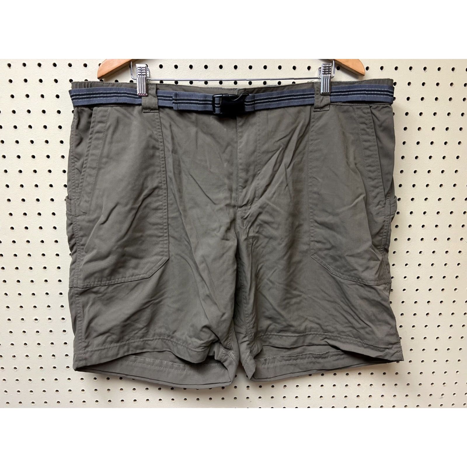 Vintage LL Bean Men Nylon Cargo Outdoor Hiking Fishing Shorts Belting Brown/Green 42 Regular Belted Cargo Pocket Pockets Outdoor Mens Shirt? Size US 42 / EU 58 - 2 Thumbnail