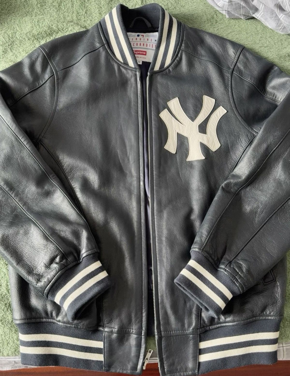 New York Yankees × Supreme Supreme yankees mlb leather bomber Jacket Size US M / EU 48-50 / 2 - 2 Thumbnail