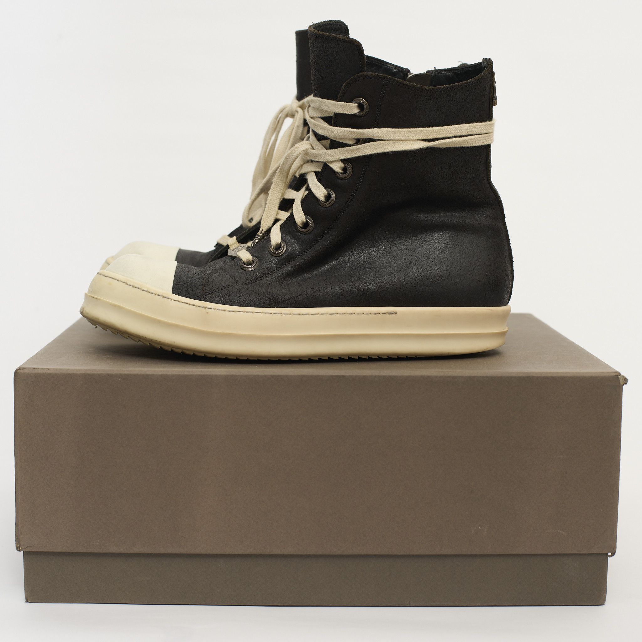 Chrome Hearts × Rick Owens Chrome Hearts Rick Owens Blister Leather Ramones Size 43 Size US 10 / EU 43 - 2 Thumbnail
