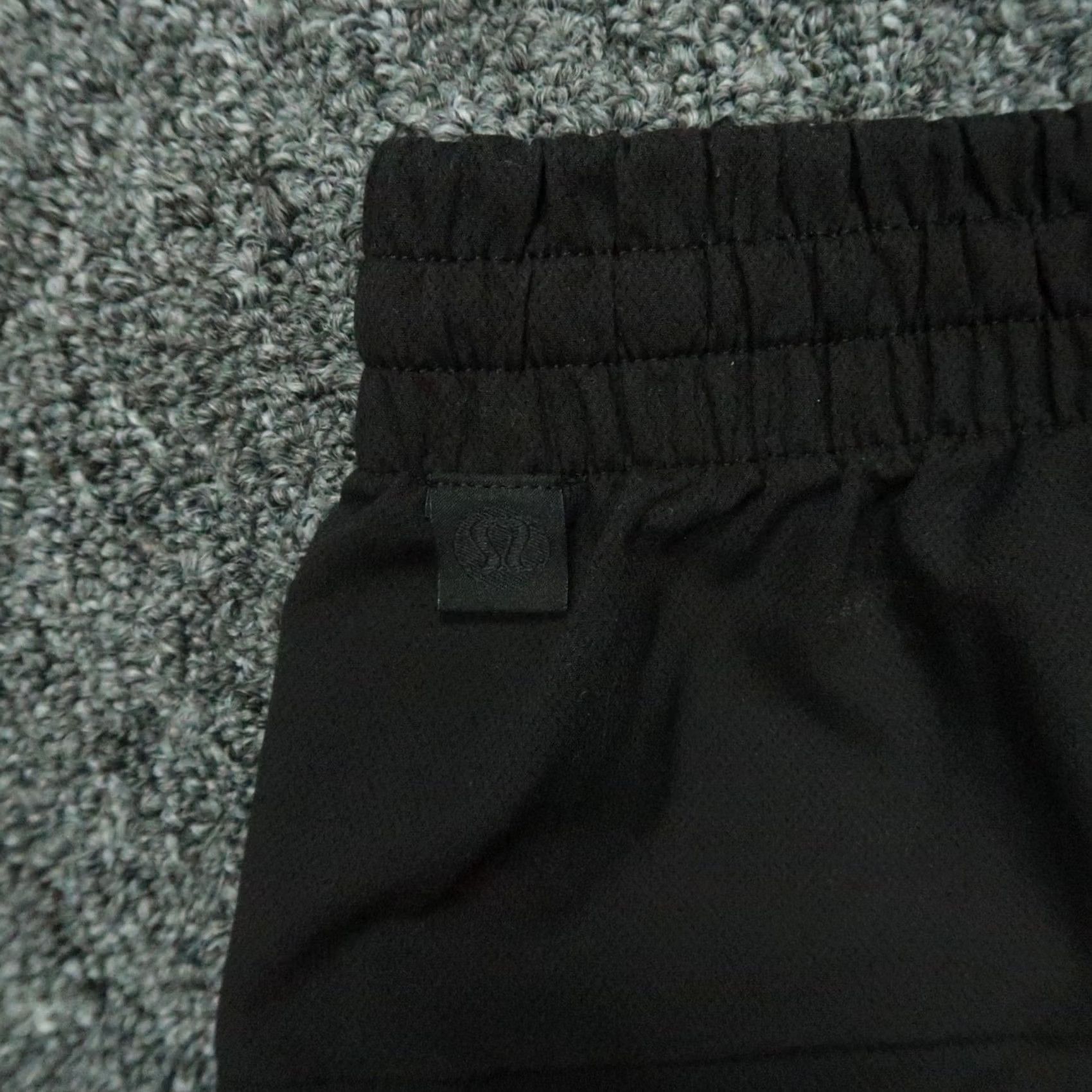 Lululemon Lululemon Pants Mens Small Black Pique Fabric New Venture Trouser Size US 29 - 4 Thumbnail