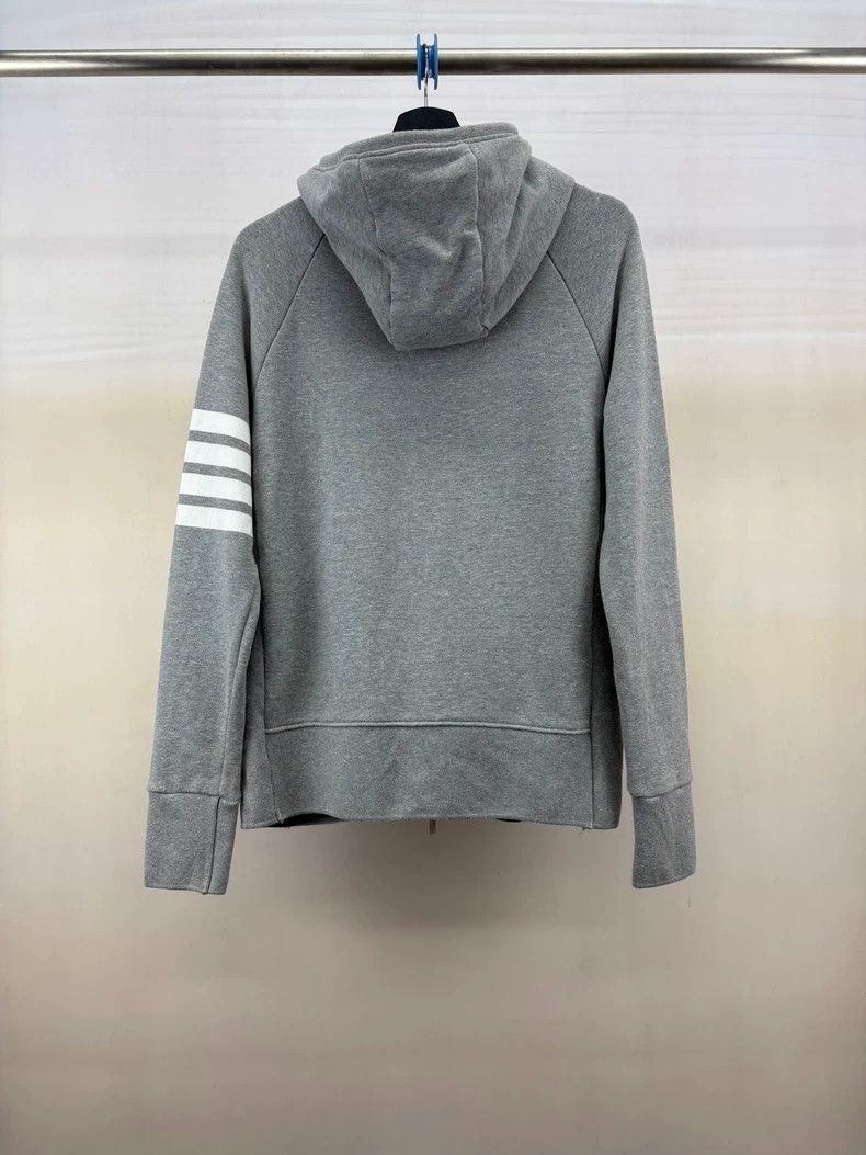 Thom Browne Thom Browne Gray four stripe zip hoodie Size US L / EU 52-54 / 3 - 2 Thumbnail