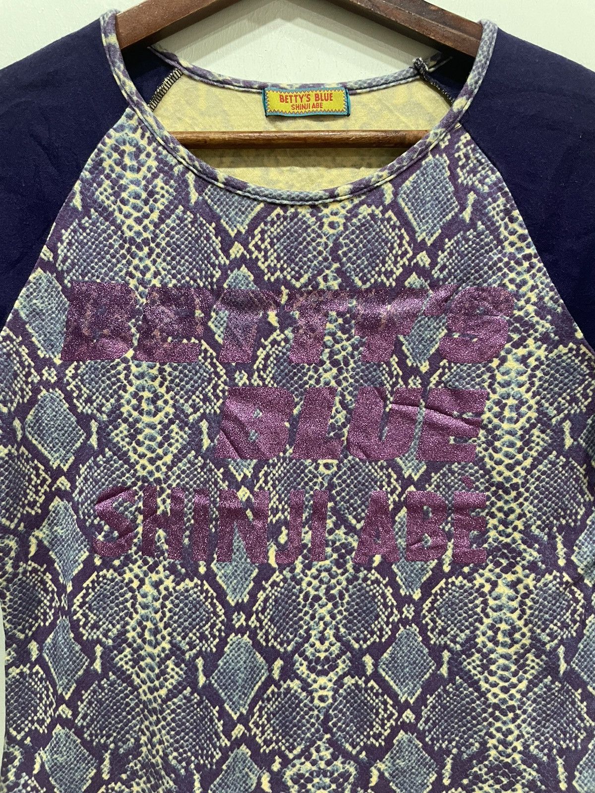 Japanese Brand Betty’s Blue Shinji Abe Tshirt Size ONE SIZE - 3 Thumbnail