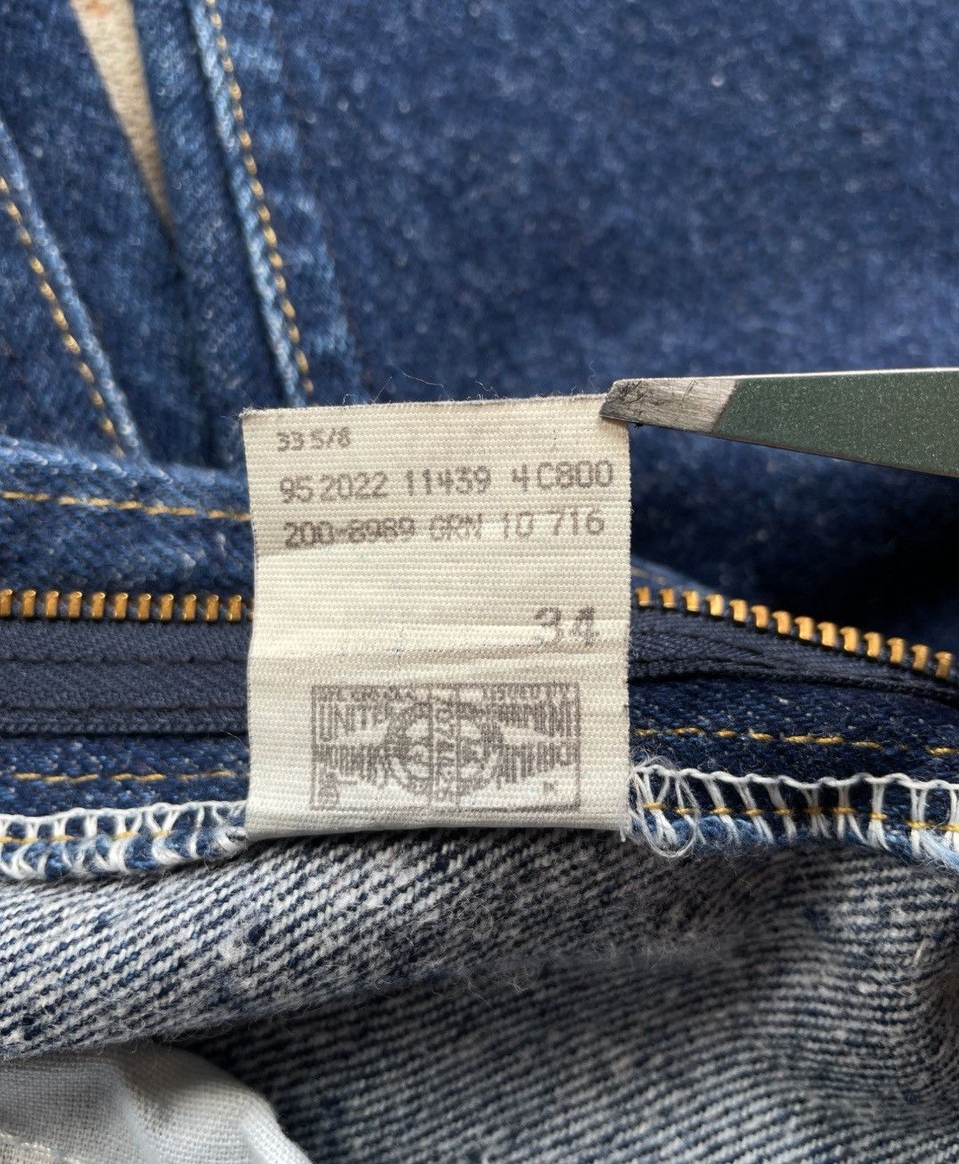 Lee × Vintage Vintage Lee Genuine Jeans (LG19) Size US 31 - 8 Thumbnail