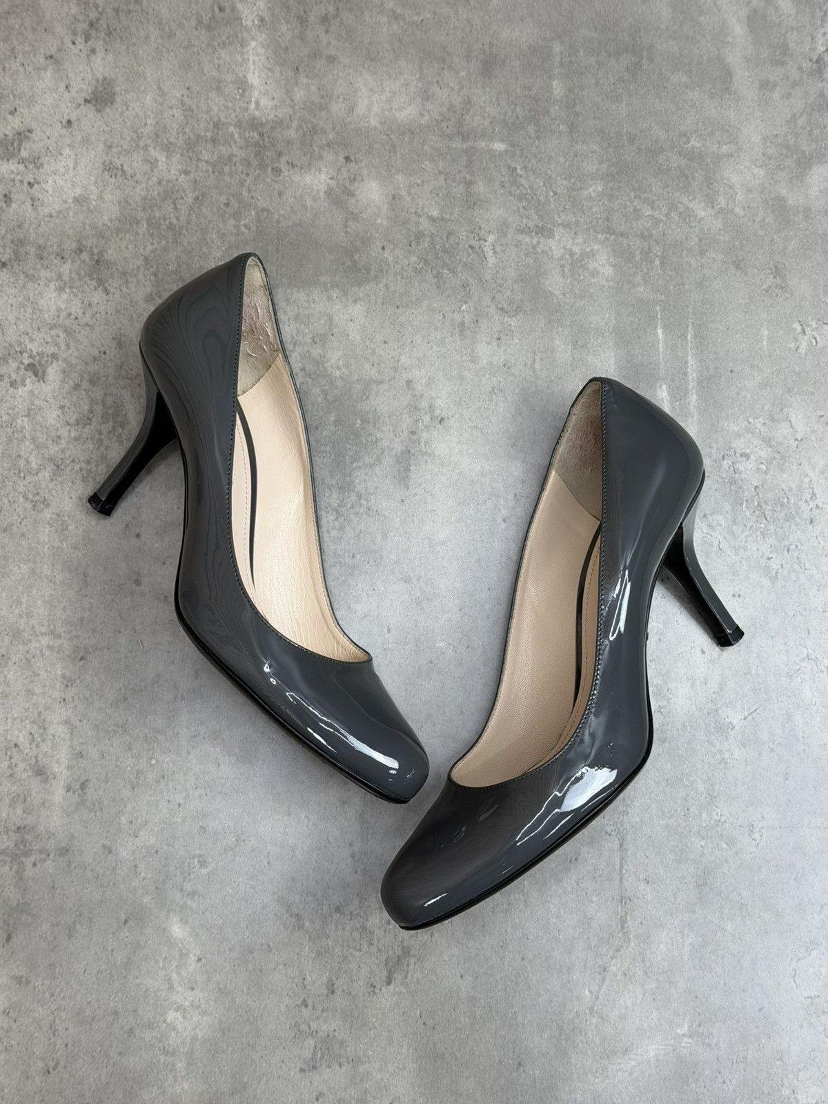 Prada Prada Gray Patent Leather Pumps Heels Size 37 1/2 Size US 7.5 / IT 37.5 - 8 Thumbnail