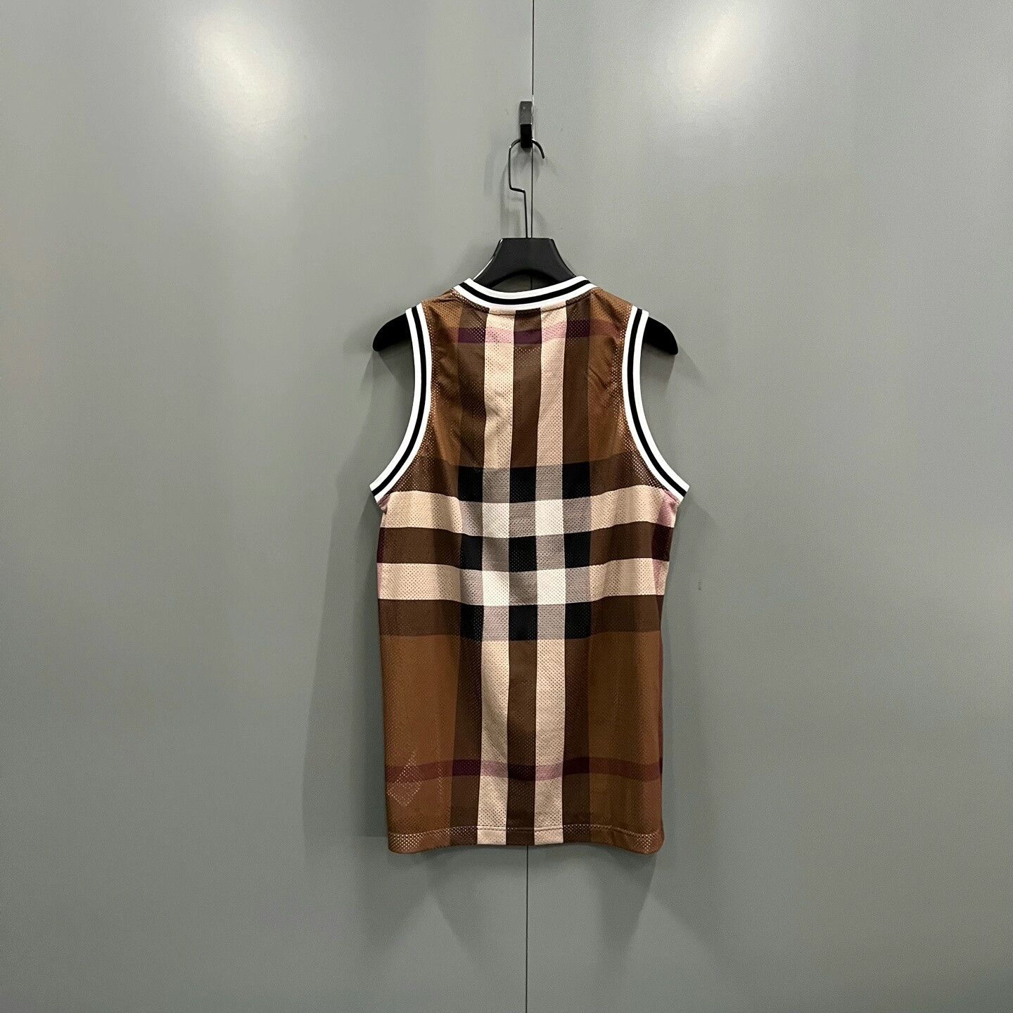 Burberry Burberry Check Round Neck Mesh Vest Size US M / EU 48-50 / 2 - 2 Thumbnail