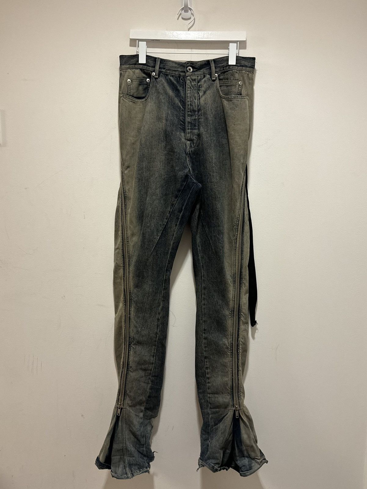 image of Rick Owens Mineral Pearl Bolan Denim in Blue, Men's (Size 30)