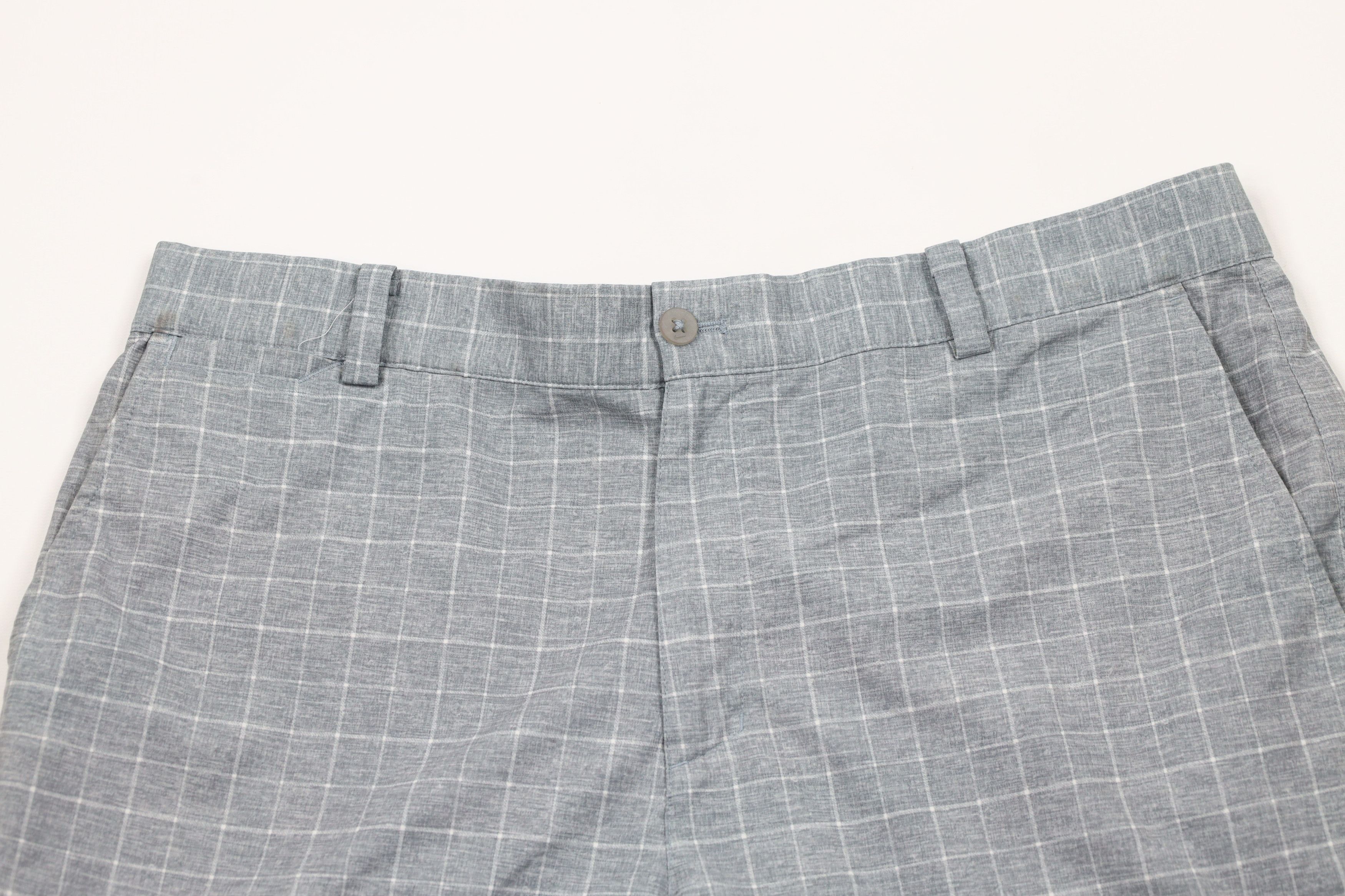 Nike × Vintage Nike Golf Performance Tech Golfing Chino Shorts Gray Plaid Size US 34 / EU 50 - 2 Thumbnail