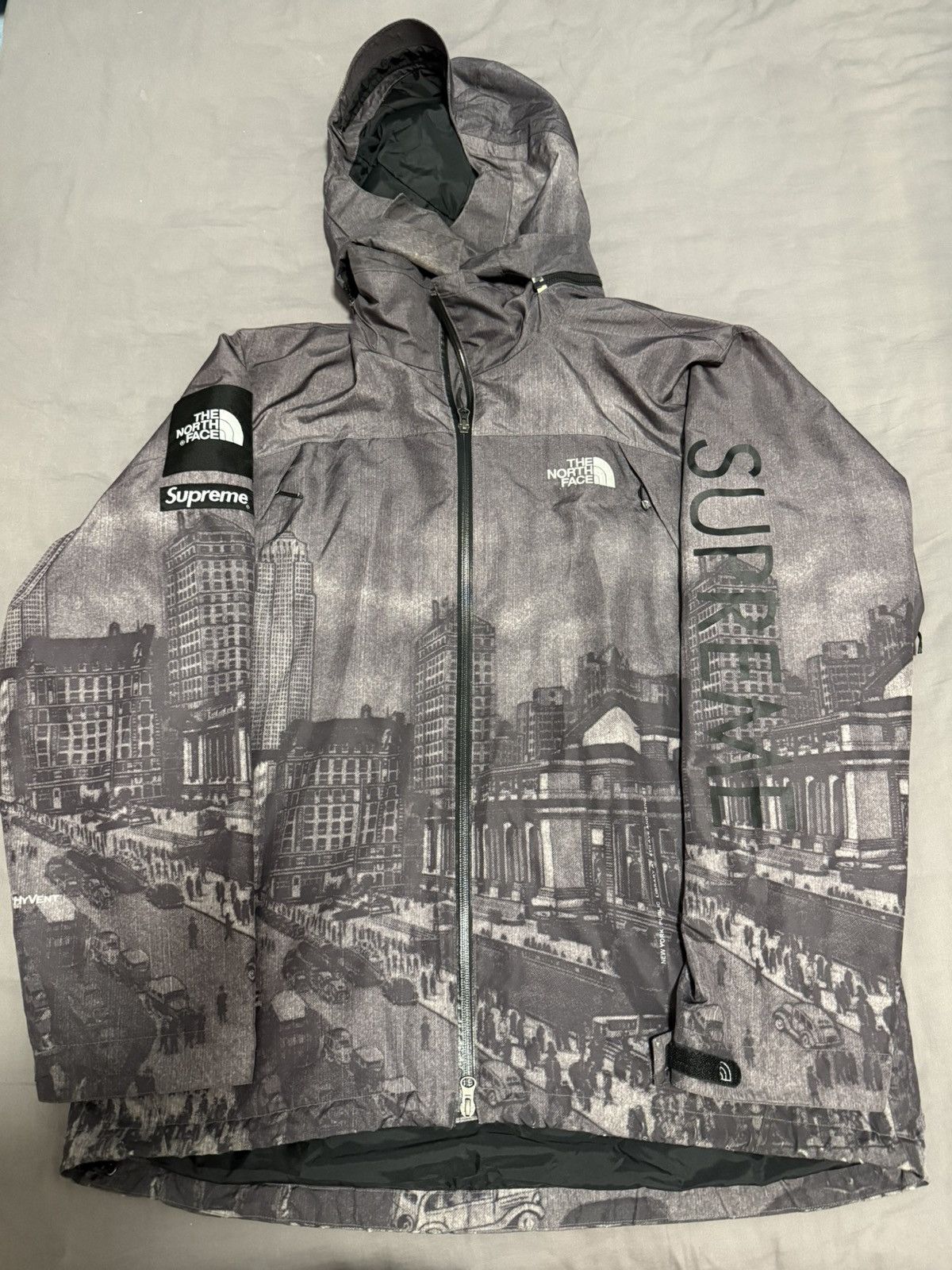 Supreme × The North Face Supreme TNF the north face 08ss night summit skyline jacket Size US XL / EU 56 / 4 - 1 Thumbnail