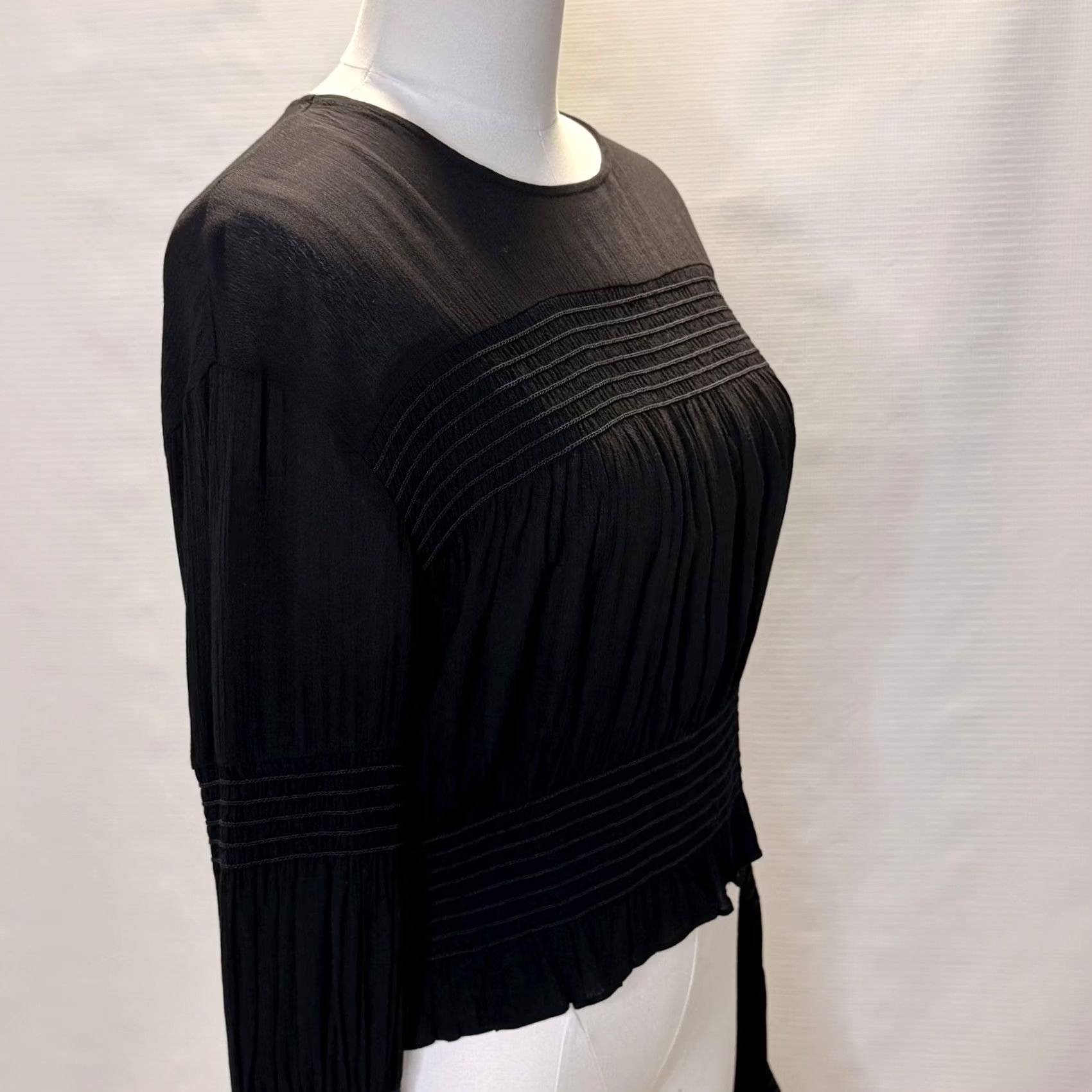 Vintage Leyden Blouse Womens Large Black Cropped Bell Sleeve Ruffle Hem Rebel Beat Top Size L / US 10 / IT 46 - 2 Thumbnail
