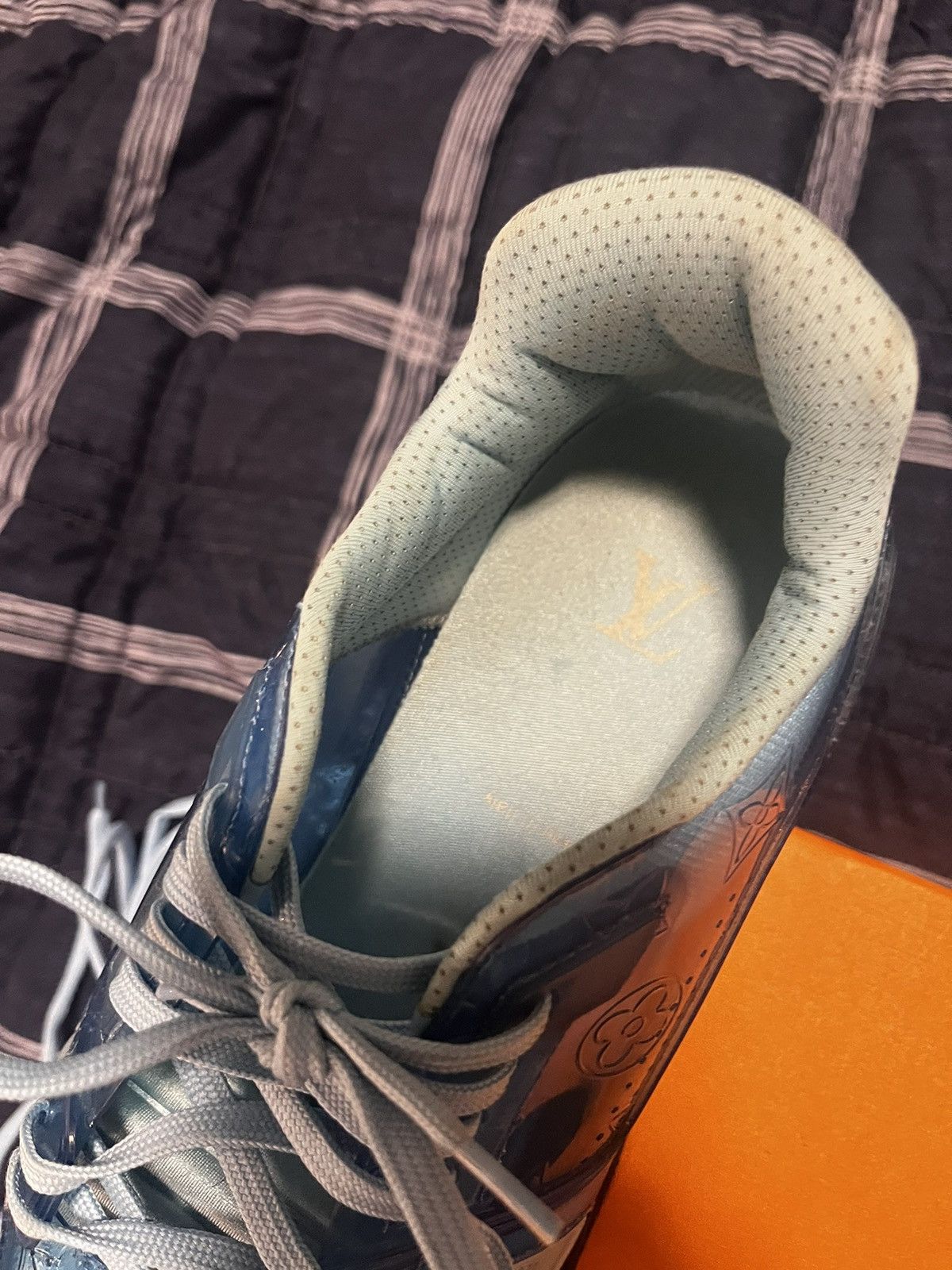 Louis Vuitton Louis Vuitton trainer blue transparent Size US 8 / EU 41 - 7 Thumbnail