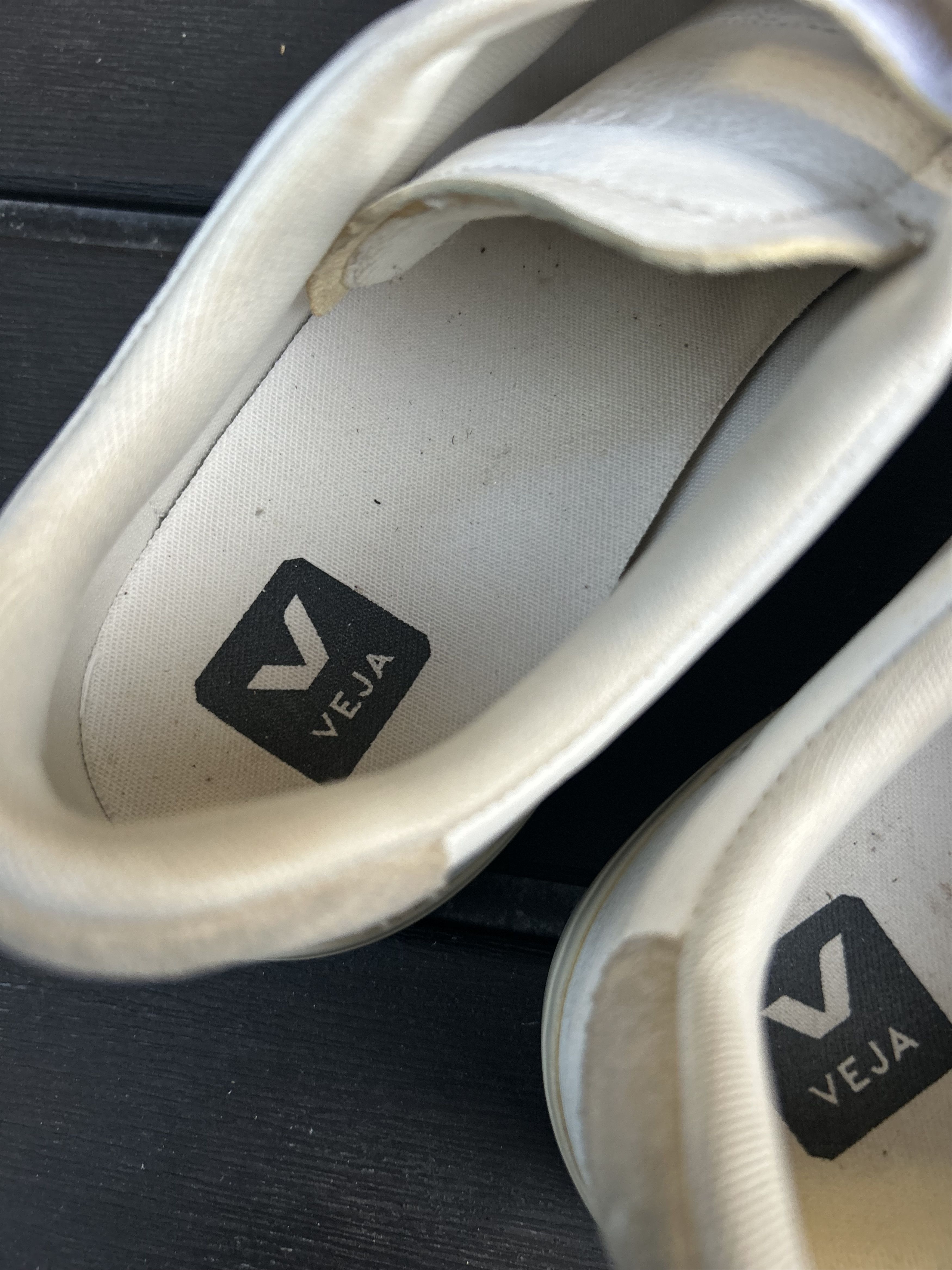 Veja VEJA RECIFE V LOCK TRIPLE STRAP WOMENS SZ 9 EU40 Size US 9 / IT 39 - 10 Thumbnail