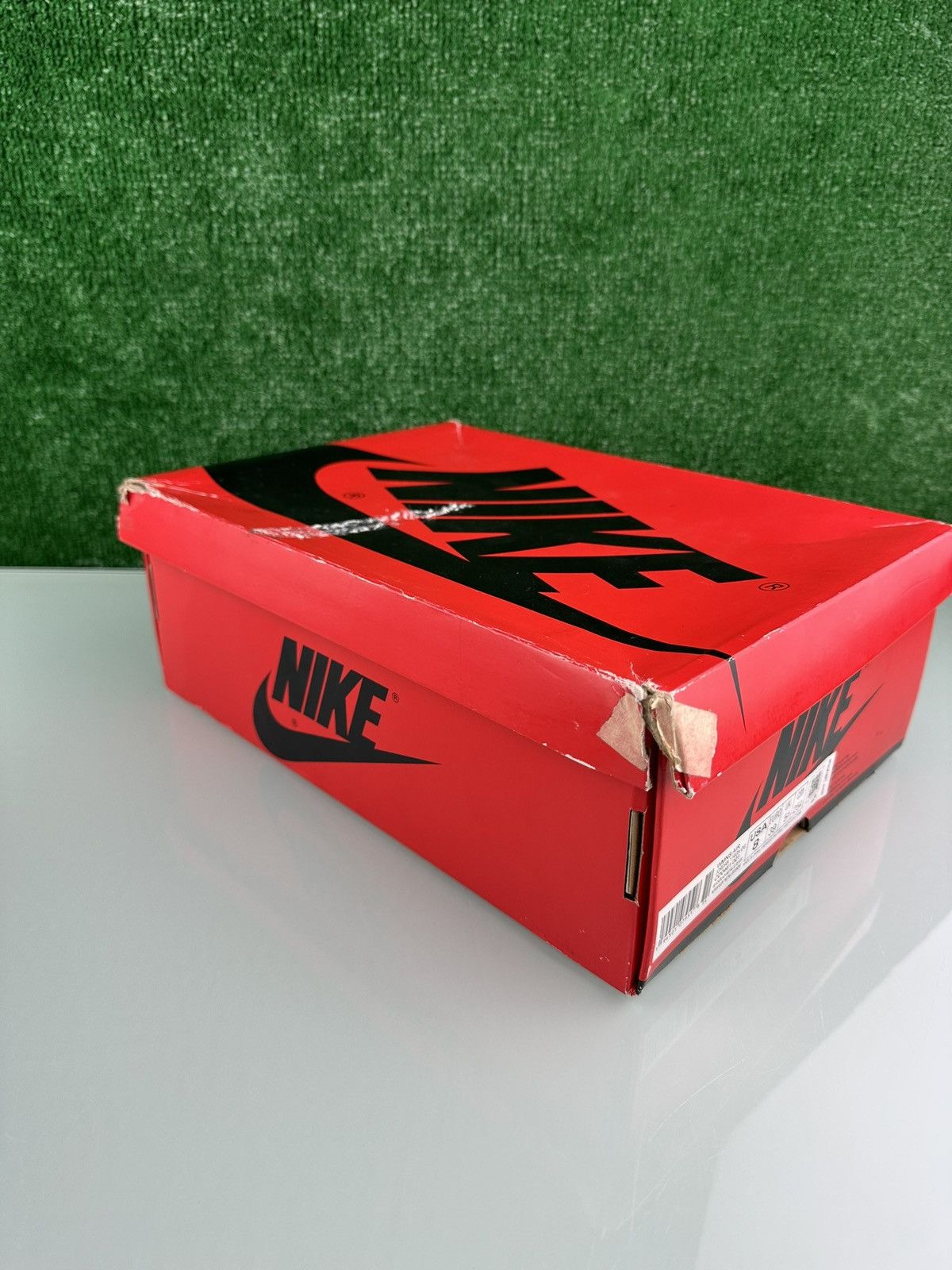 Jordan Brand Jordan 1 High OG Metallic Silver Size 8W/6.5M Size US 8 / IT 38 - 10 Thumbnail