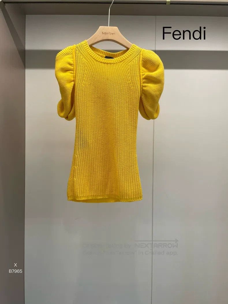 Fendi Fendi Yellow Cotton T-Shirt Size XS / US 0-2 / IT 36-38 - 1 Thumbnail