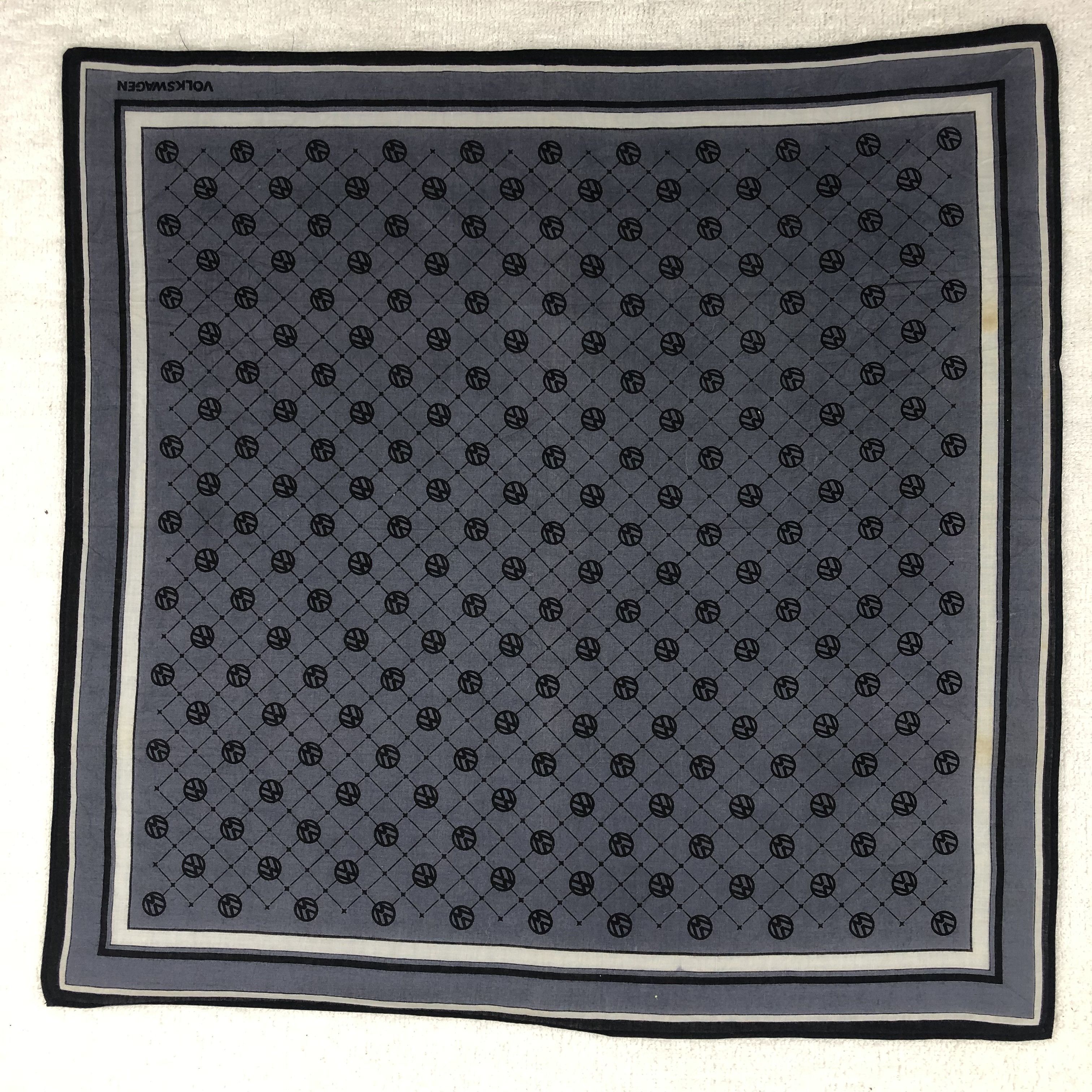 Vintage Volkswagen Handkerchief / Bandana / Neckerchief Size ONE SIZE - 1 Thumbnail