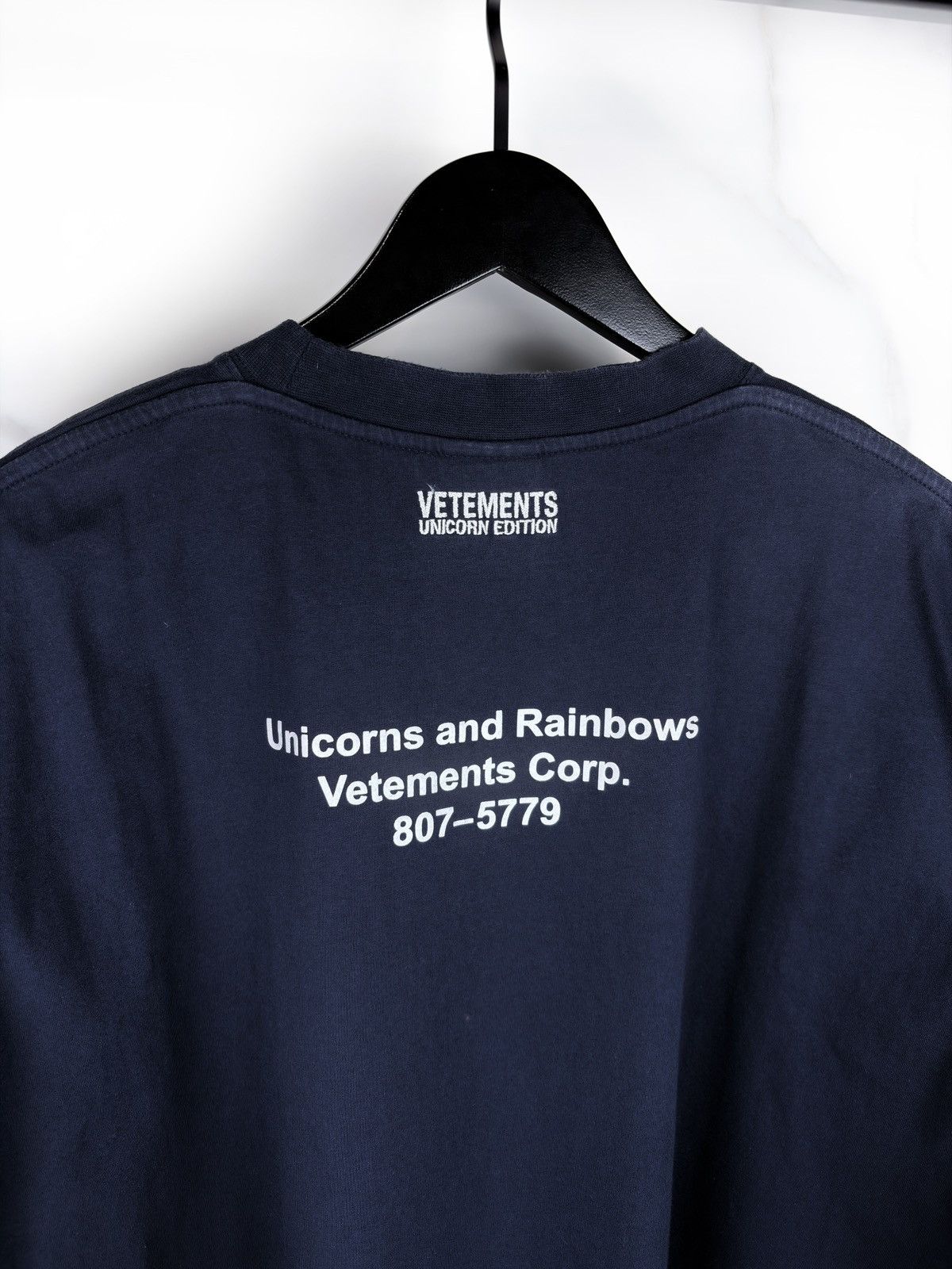 Vetements SS21 Vetements Unicorns and Rainbows Oversized Tshirt Navy Size US XL / EU 56 / 4 - 4 Thumbnail
