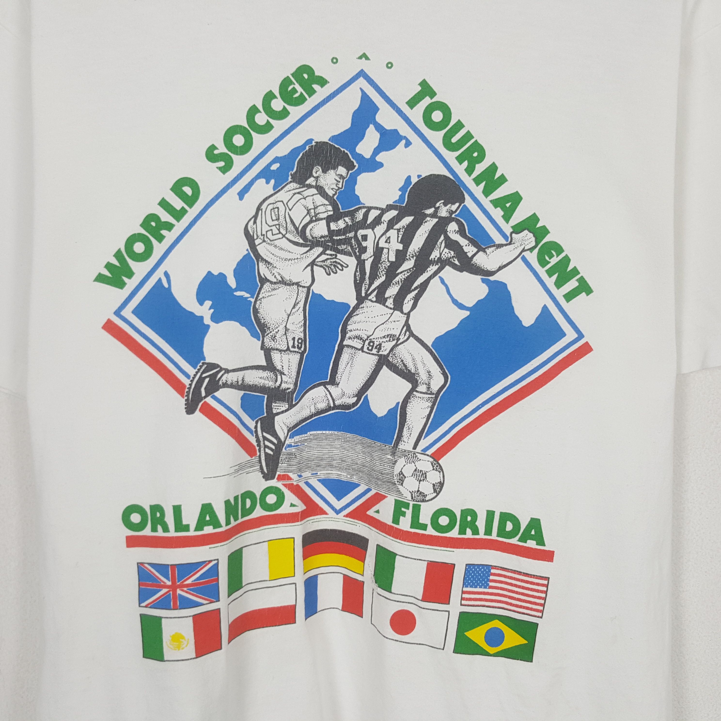 Other Vintage World Soccer Tournament Tshirt Size US L / EU 52-54 / 3 - 2 Thumbnail