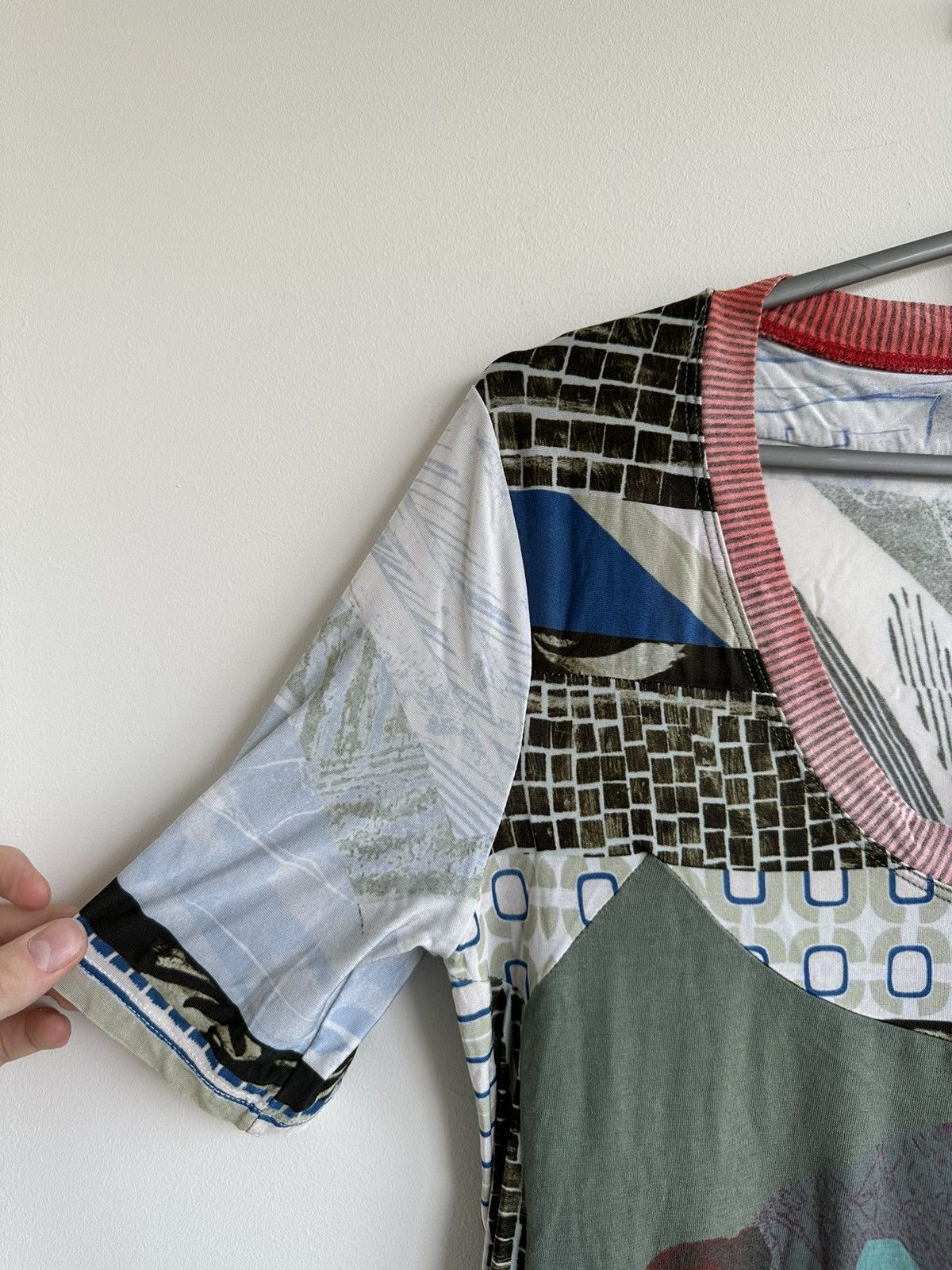 Vintage Save the Queen Short Sleeve Blouse Top Abstract Print Size L Size L / US 10 / IT 46 - 6 Thumbnail