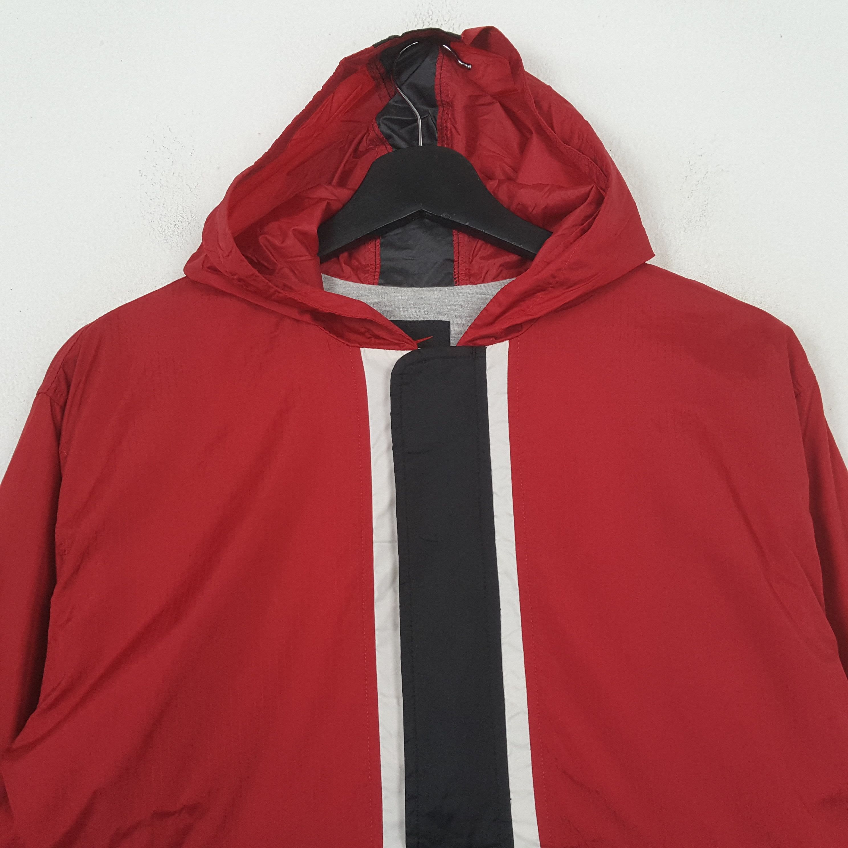 Nike Nike Nice Design Windbreaker Jacket RR26 Size US M / EU 48-50 / 2 - 2 Thumbnail