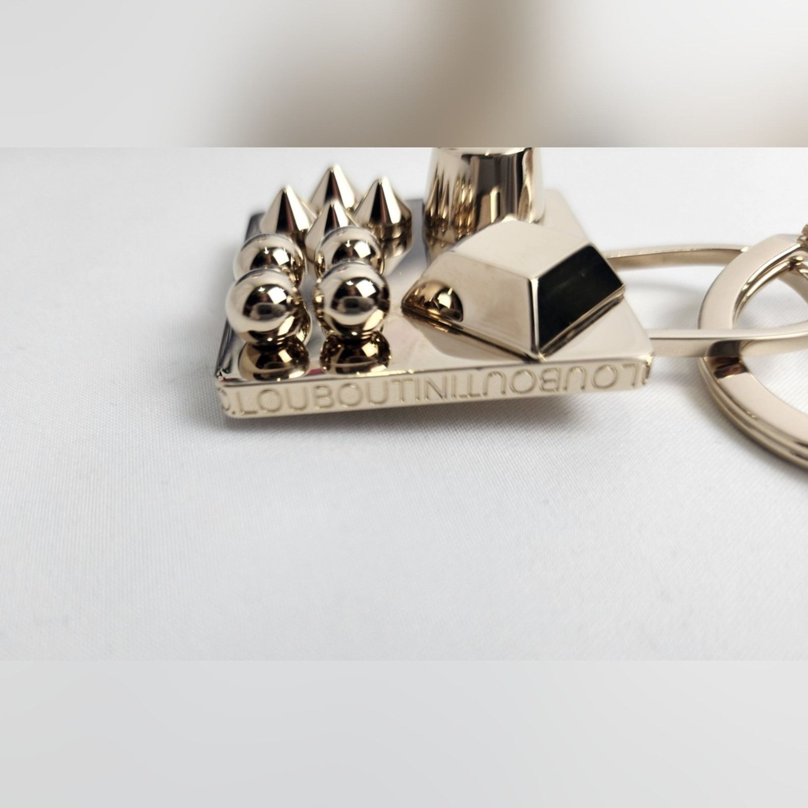 Christian Louboutin Authentic Christian Louboutin Gold Spike Keychain New Size ONE SIZE - 7 Thumbnail